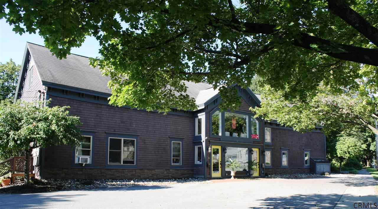 99 WOODLAWN AV, Saratoga S, NY 12866