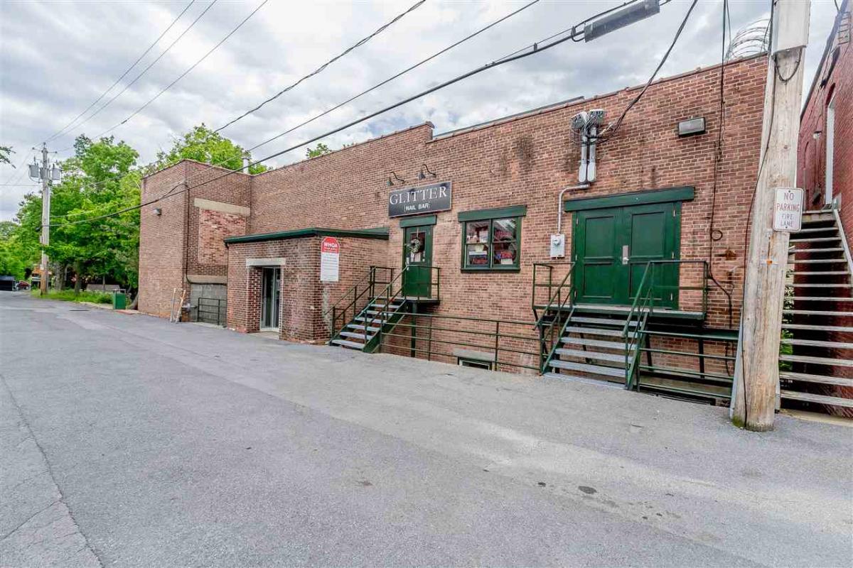 517 BROADWAY, Saratoga Springs, NY 12866