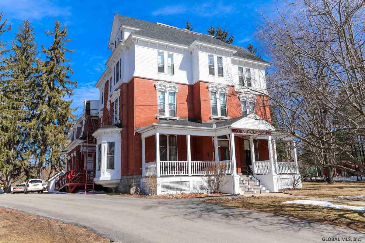 15 E State St, Gloversville, NY 12078