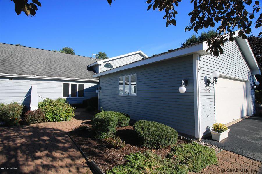 43 WESTWOOD DR, Queensbury, NY 12804