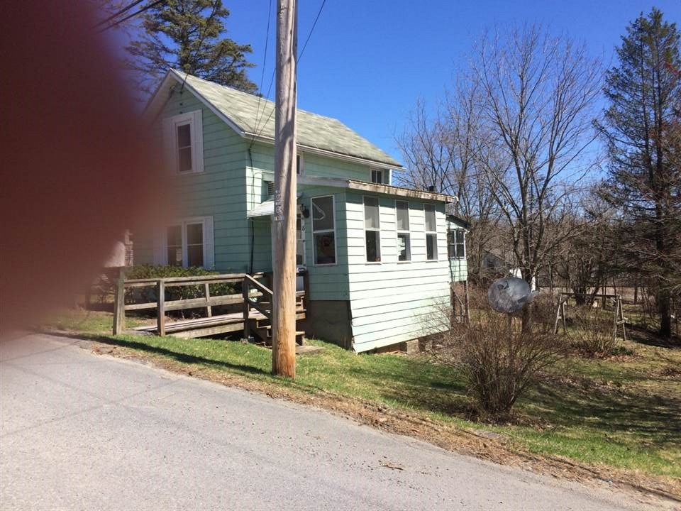 8 NORTH ST, Whitehall, NY 12887