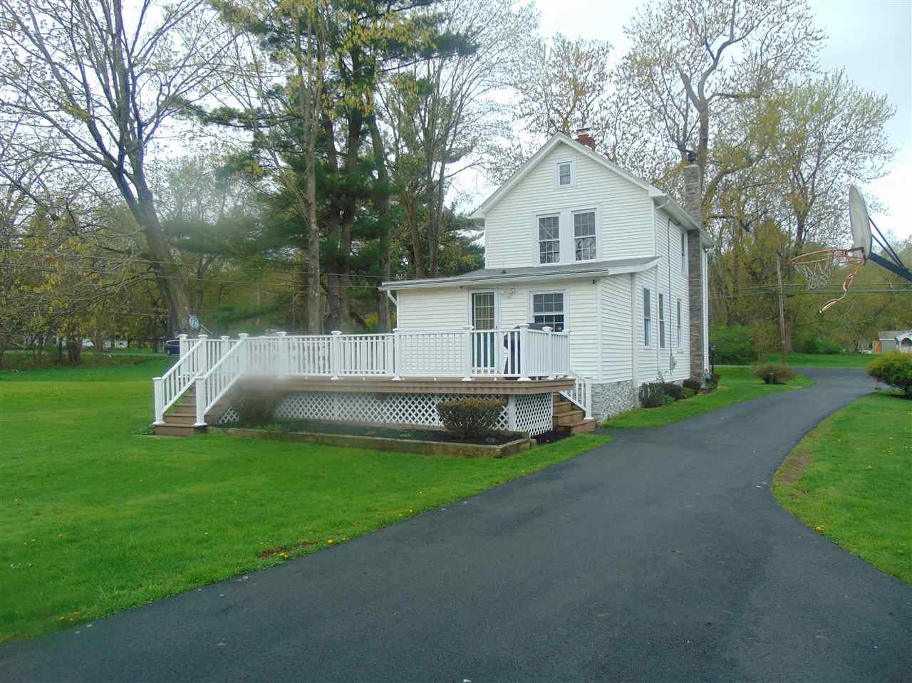 447 West Sand Lake Rd, Wynantskill, NY Property Listing from Davies