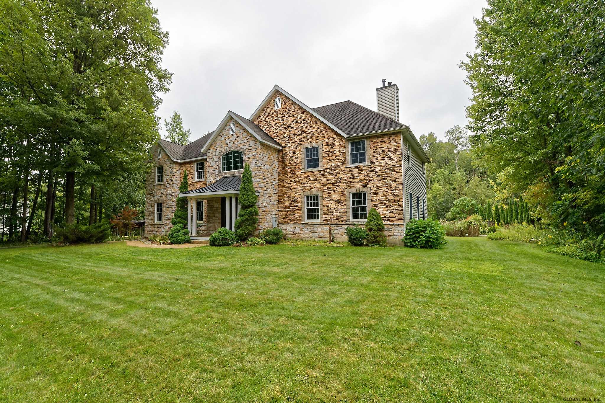 4 Staulters Farm Rd, Ballston Spa, NY Property Listing from DaviesDavies