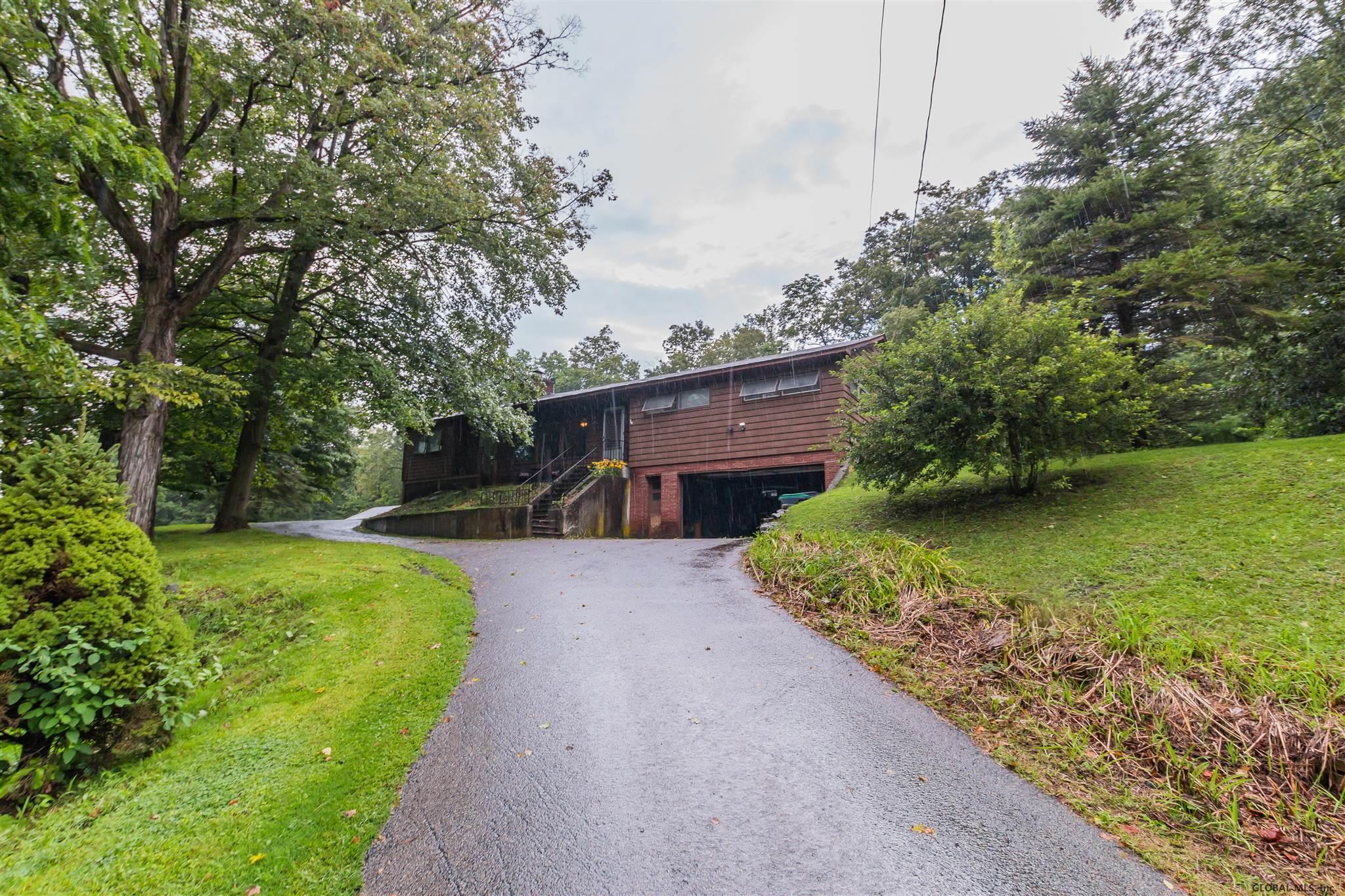 1696 Mill Rd, St Johnsville, NY Property Listing from DaviesDavies