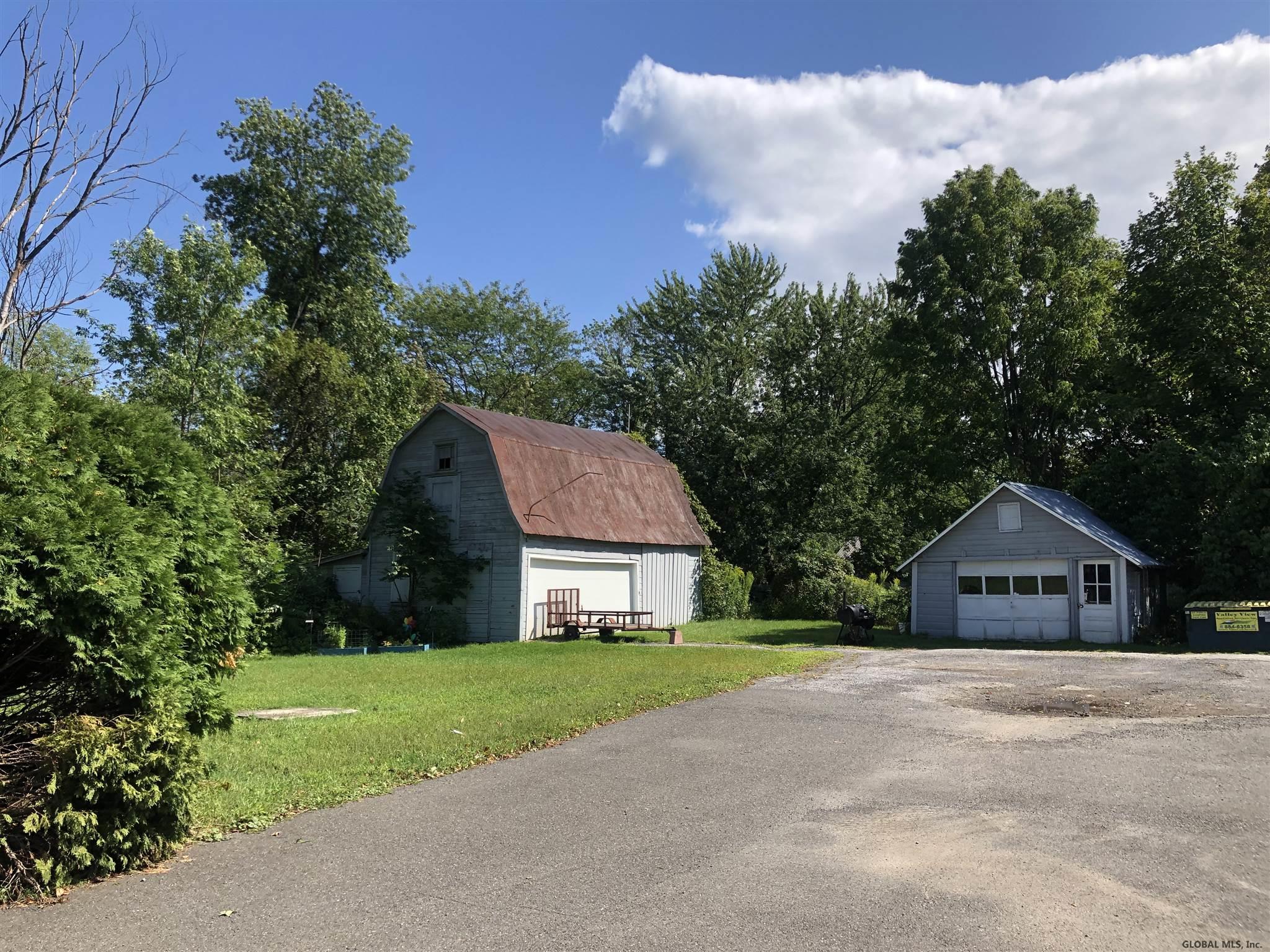 88 Middleline Rd, Ballston Spa, NY Property Listing from DaviesDavies