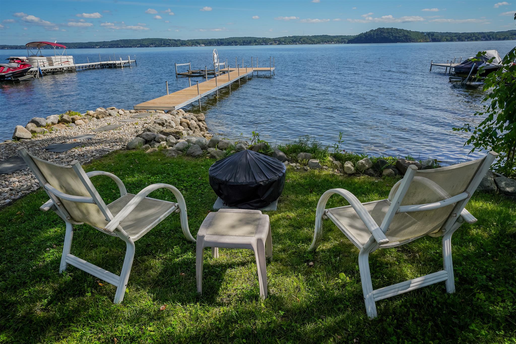 112 RILEY COVE RD, Malta, NY 12020