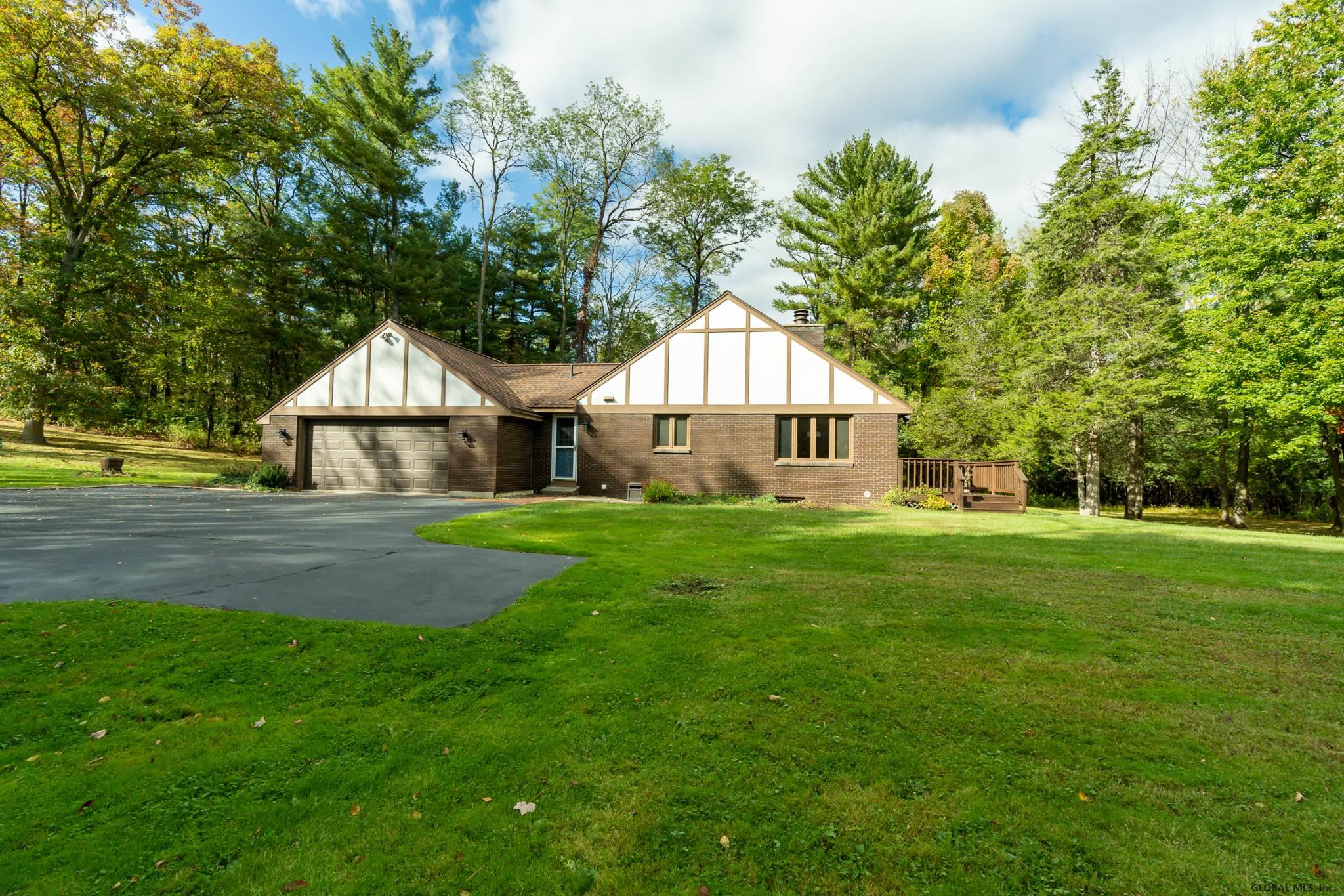 222 Swift Rd, Voorheesville, NY Property Listing from DaviesDavies