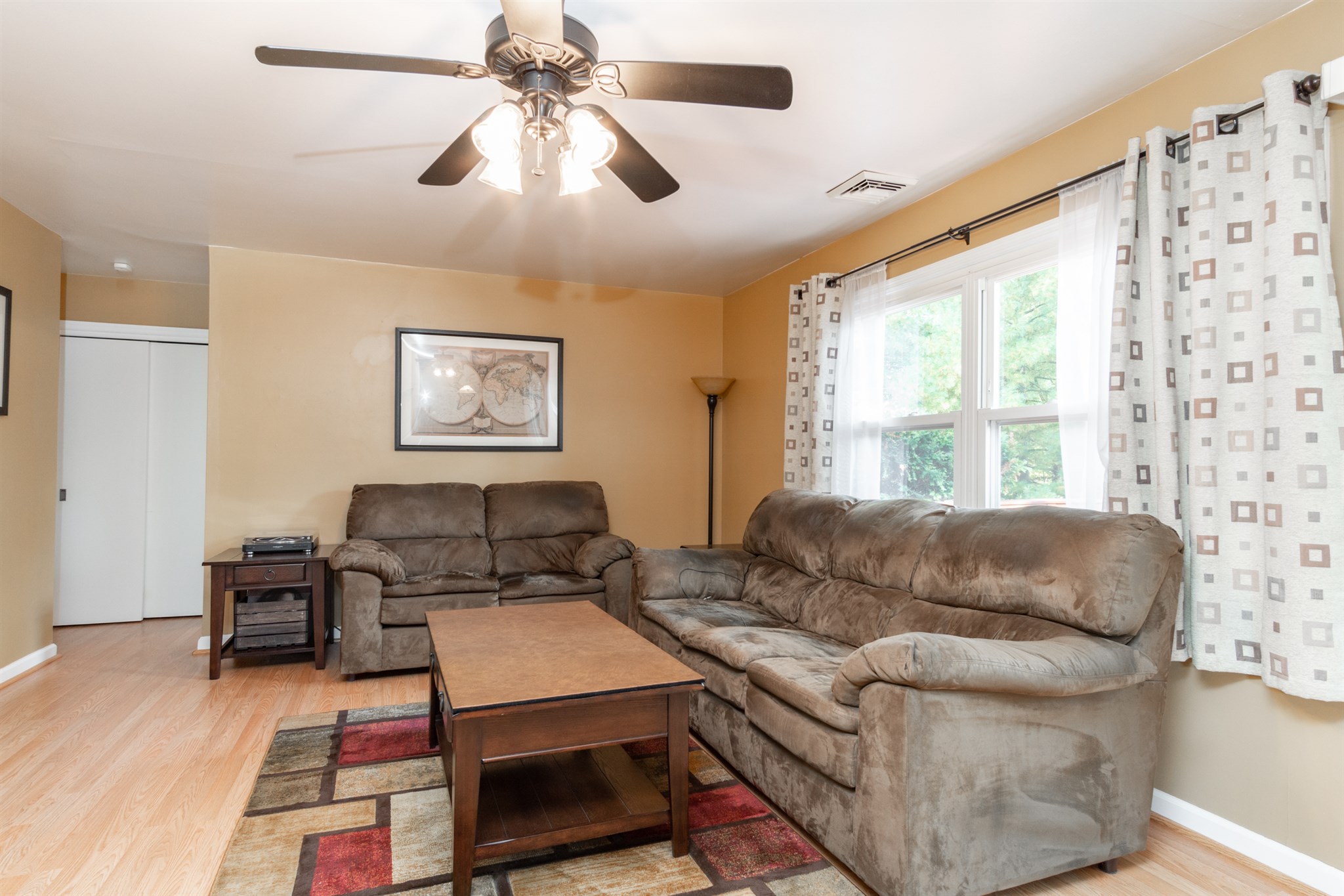 3 Montrose Dr Delmar Ny Property Listing From Davies Davies