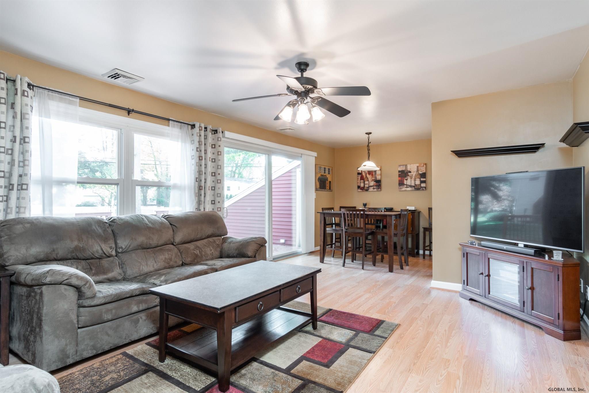 3 Montrose Dr Delmar Ny Property Listing From Davies Davies