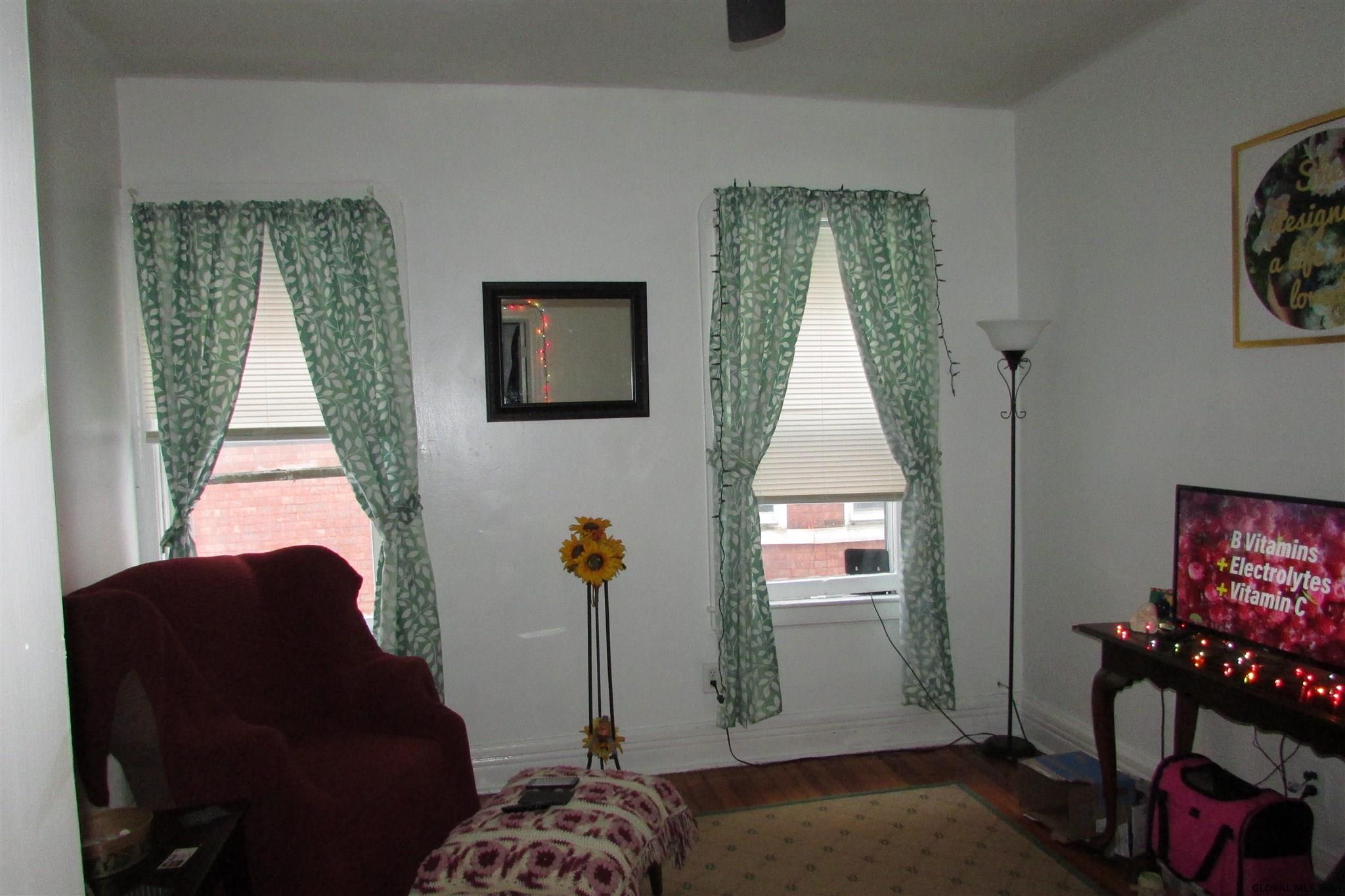 1050 1052 University Pl Schenectady Ny 12308 2704 Arlene M