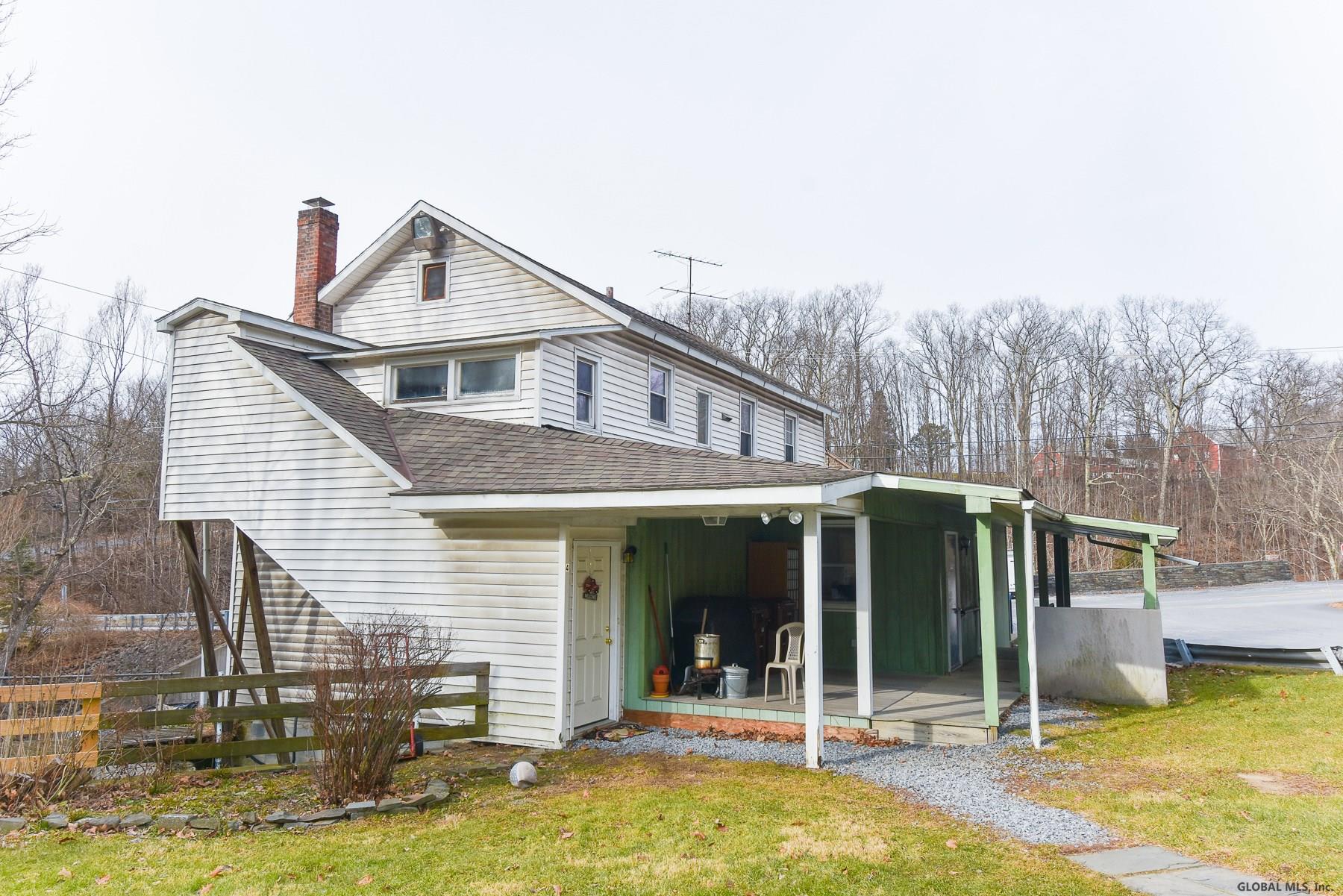 83 Co Rt 111, Coeymans Hollow, NY Property Listing from DaviesDavies