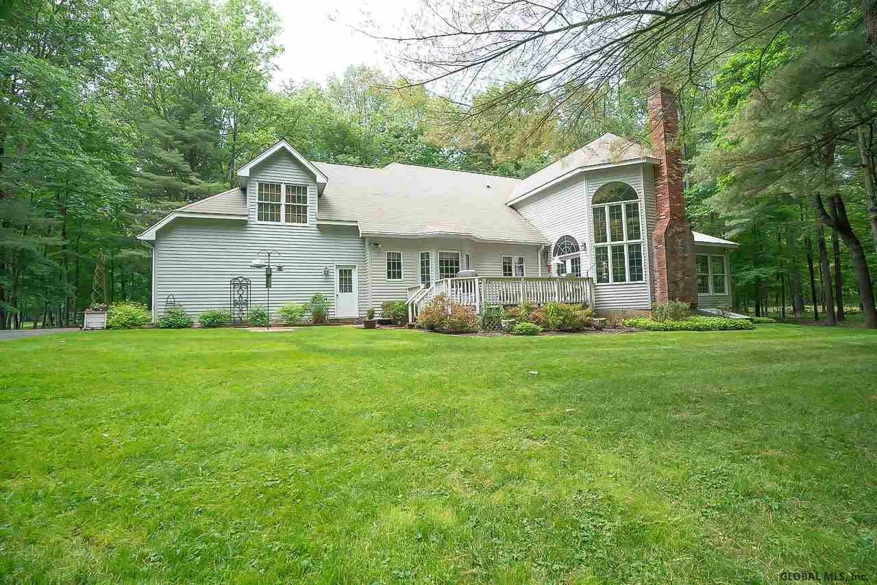 6 Oak Brook Blvd, Saratoga Springs, NY - Property Listing from Davies ...