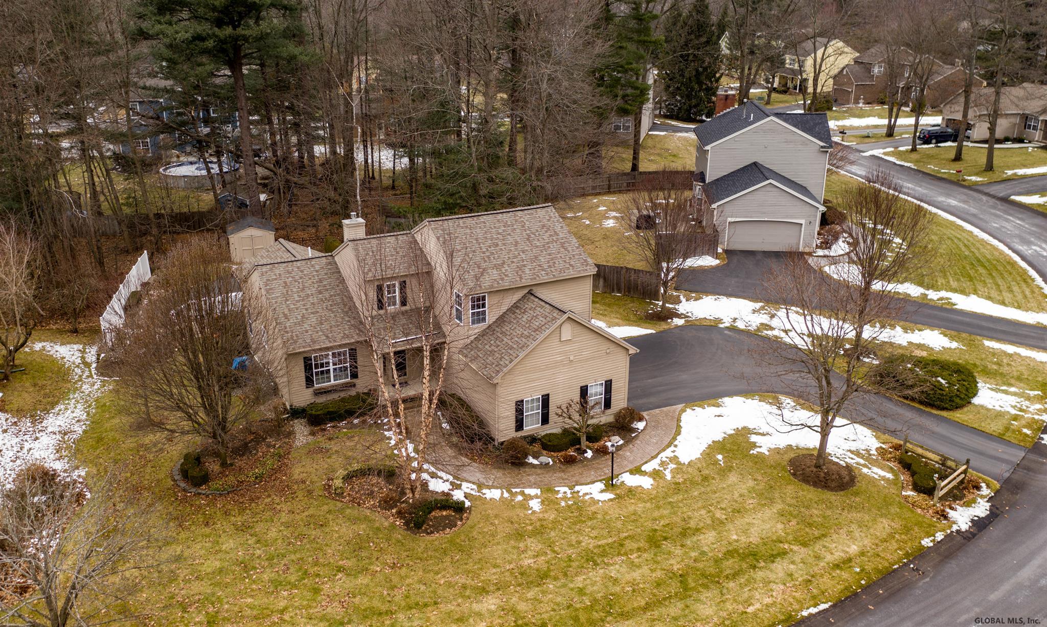 12 Commons Blvd, Clifton Park, NY Property Listing from DaviesDavies