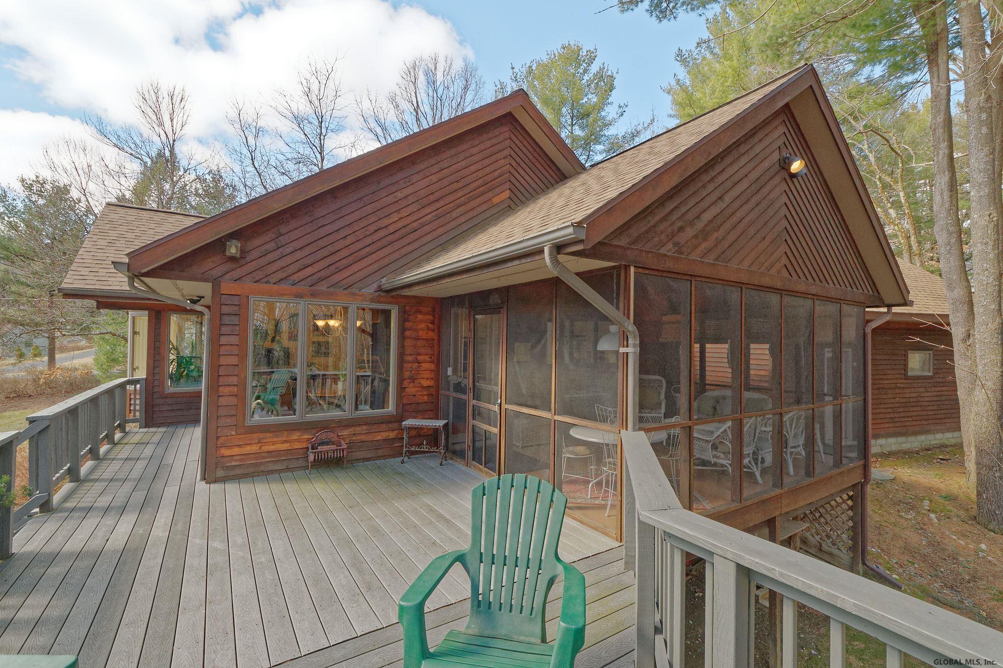 14 Valley Dr, West Sand Lake, NY Property Listing from DaviesDavies