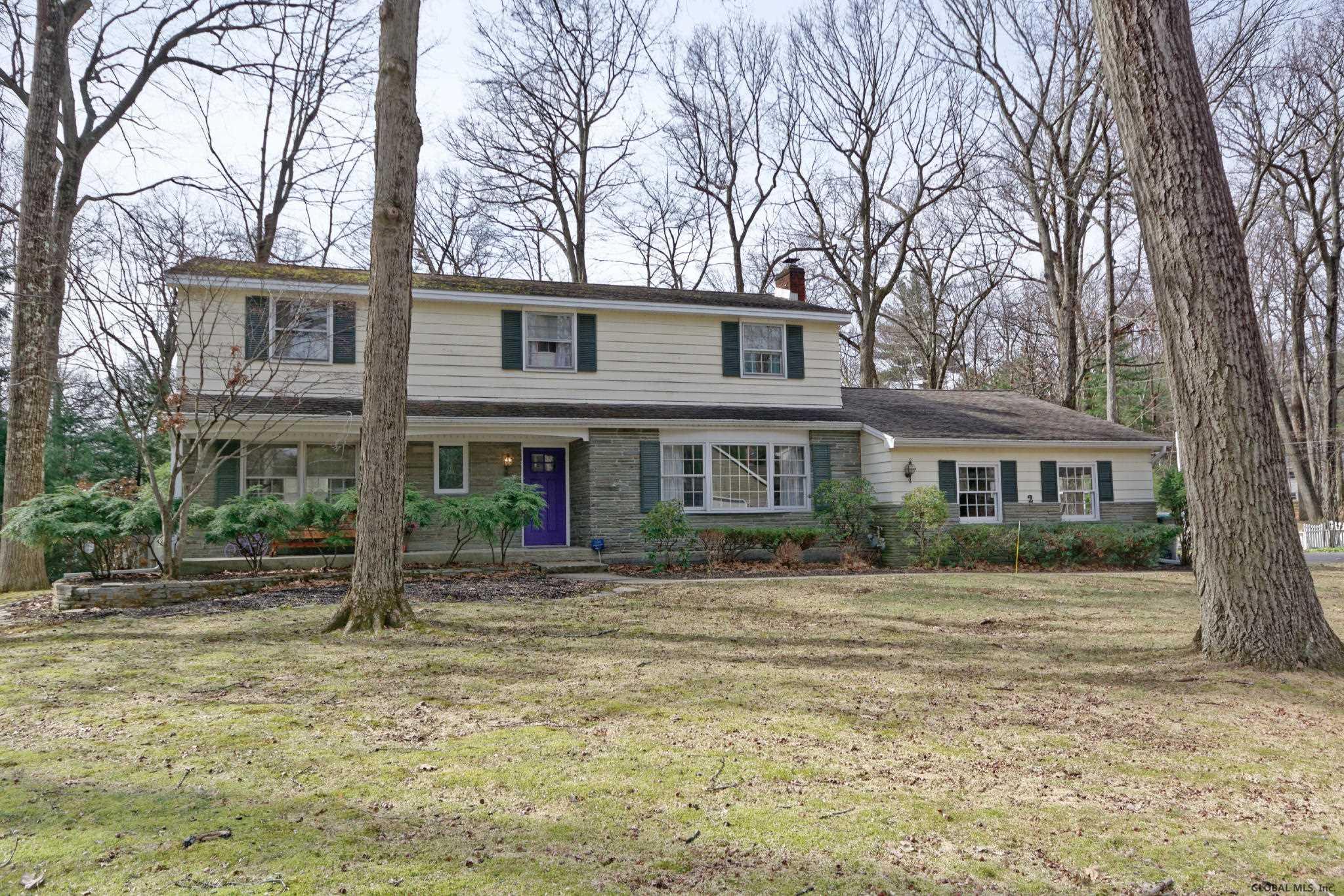 2 HEMLOCK DR in Clifton Park, NY Listed For 339,900.00 by Teri