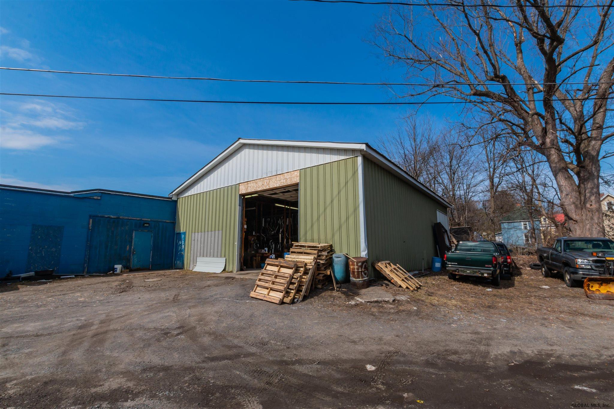 208 N Perry Street, Johnstown, NY Property Listing from DaviesDavies