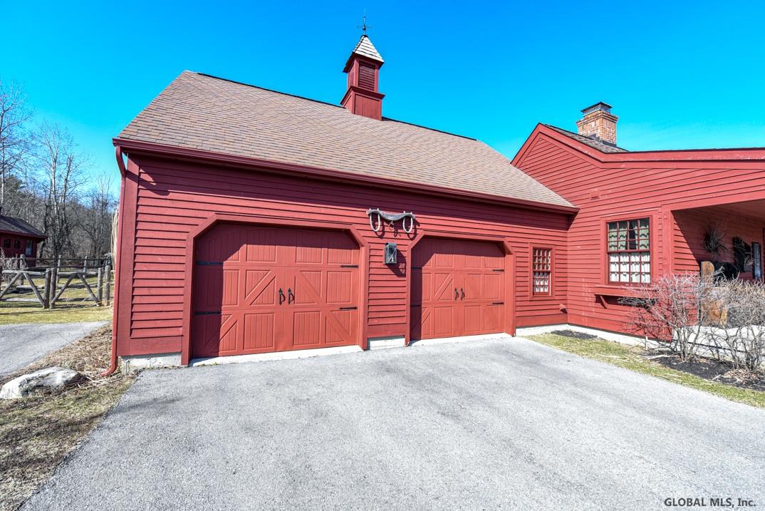 637 Settles Hill Rd, Altamont, NY Property Listing from DaviesDavies