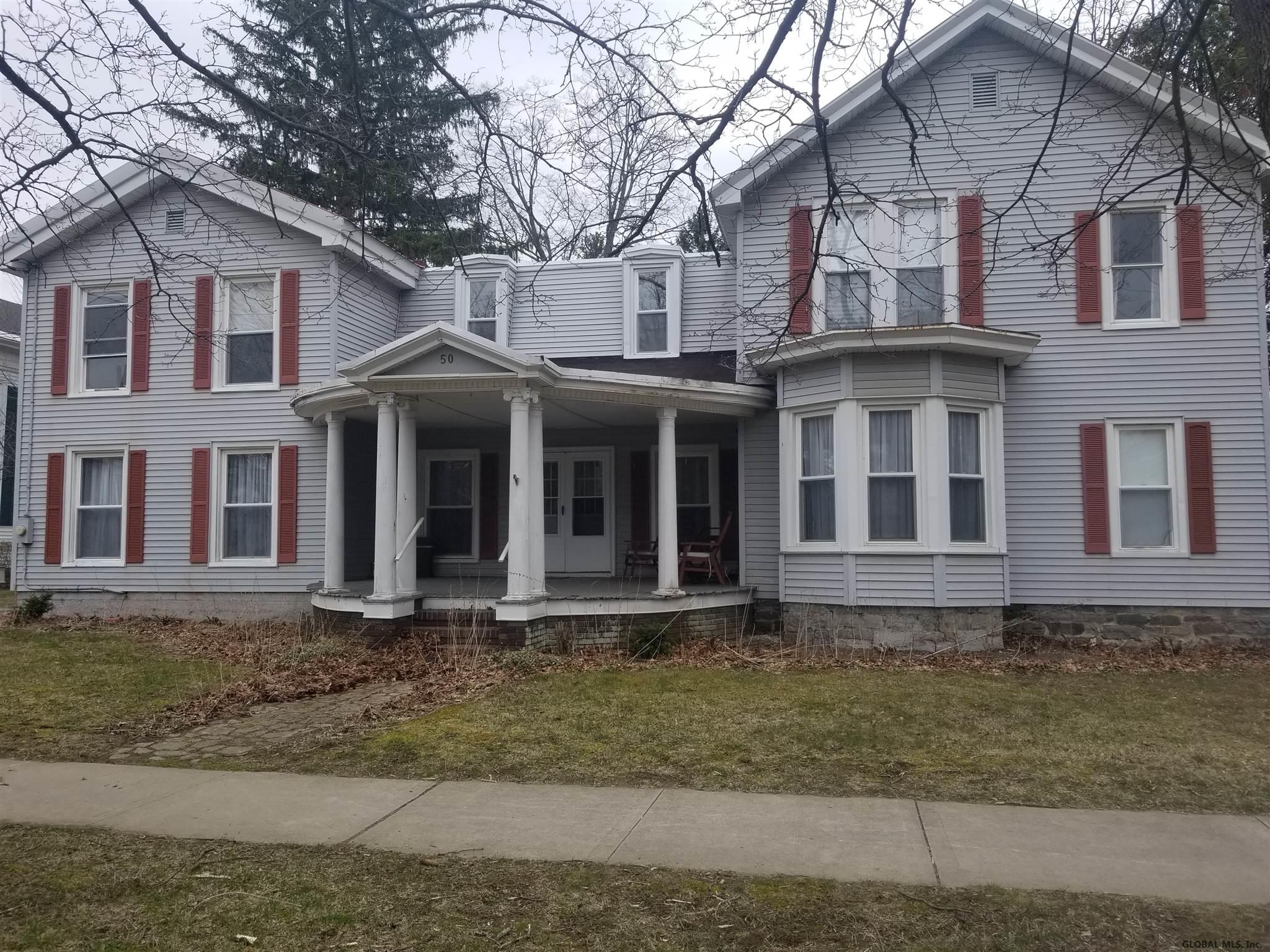 5052 W Main St, Broadalbin, NY 12025