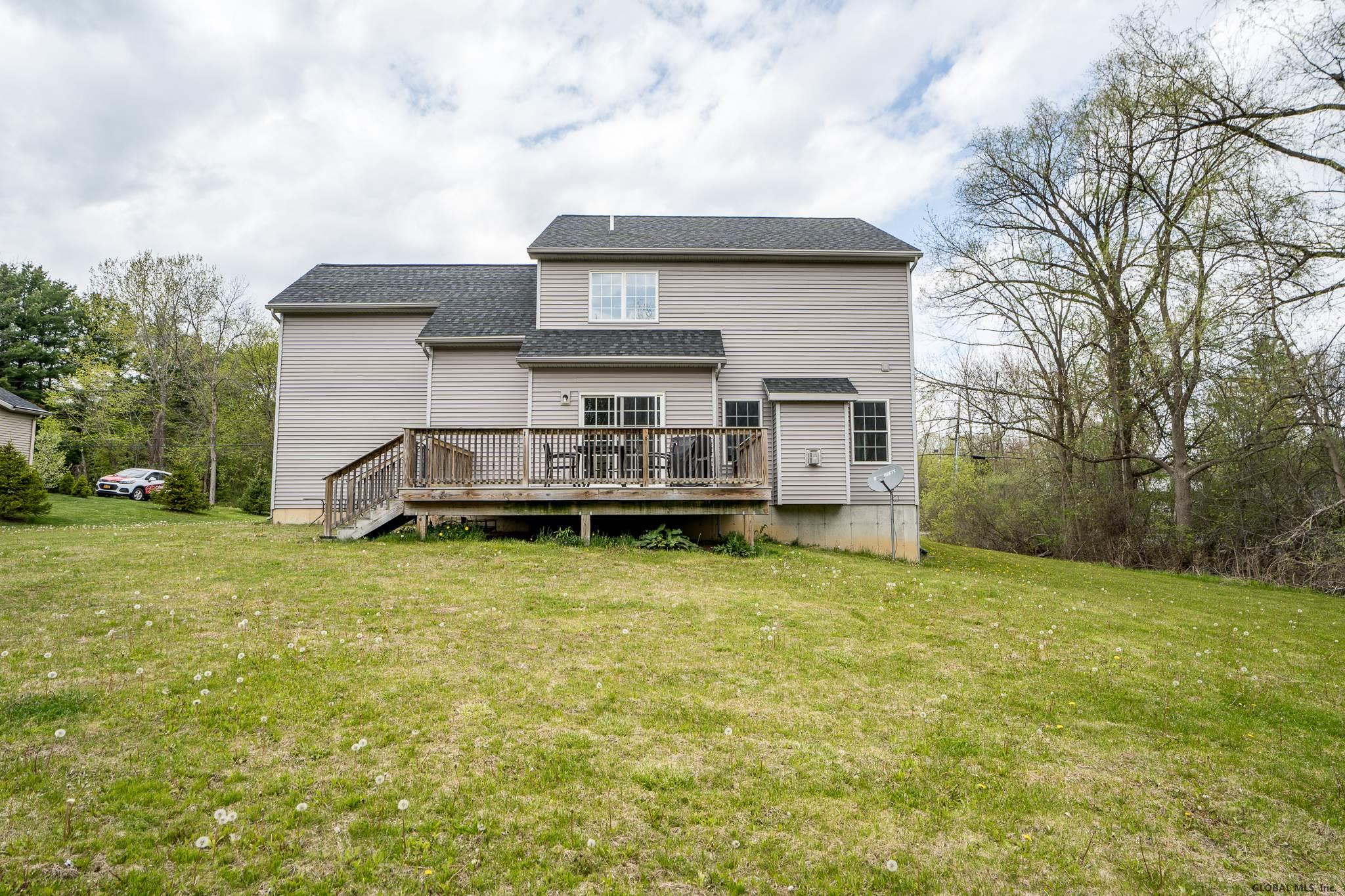 694 Clifton Park Center Rd, Clifton Park, NY Property Listing from