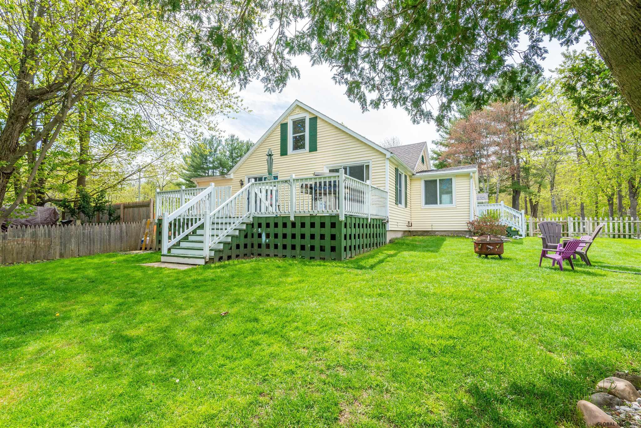 7 Fairfield Rd, Averill Park, NY Property Listing from DaviesDavies