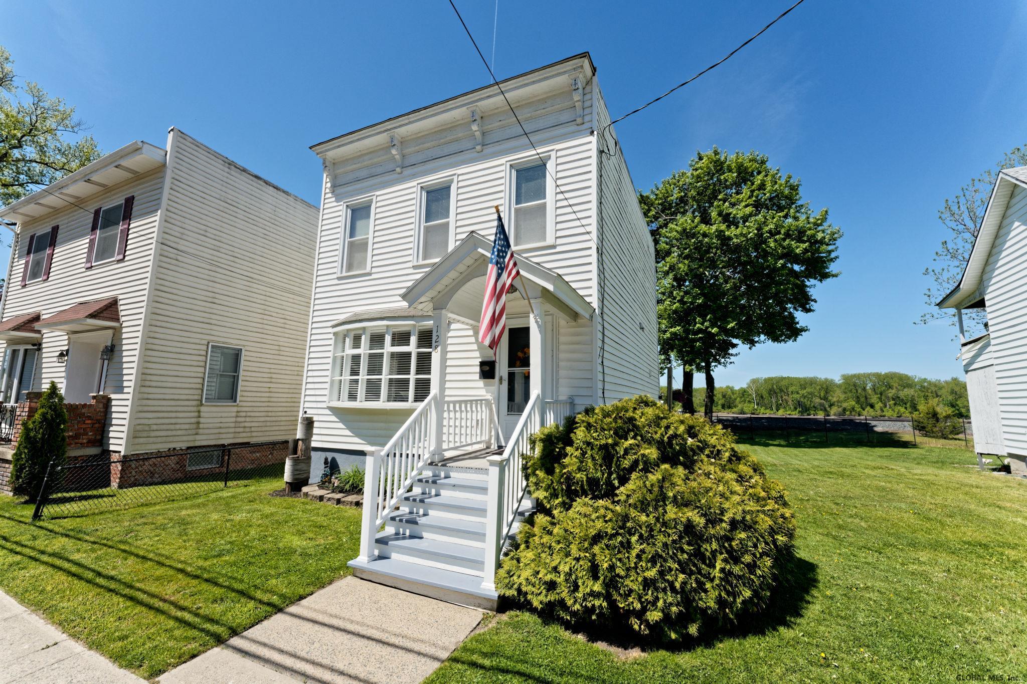 128 S Main St, Castleton On Hudson, NY Property Listing from Davies