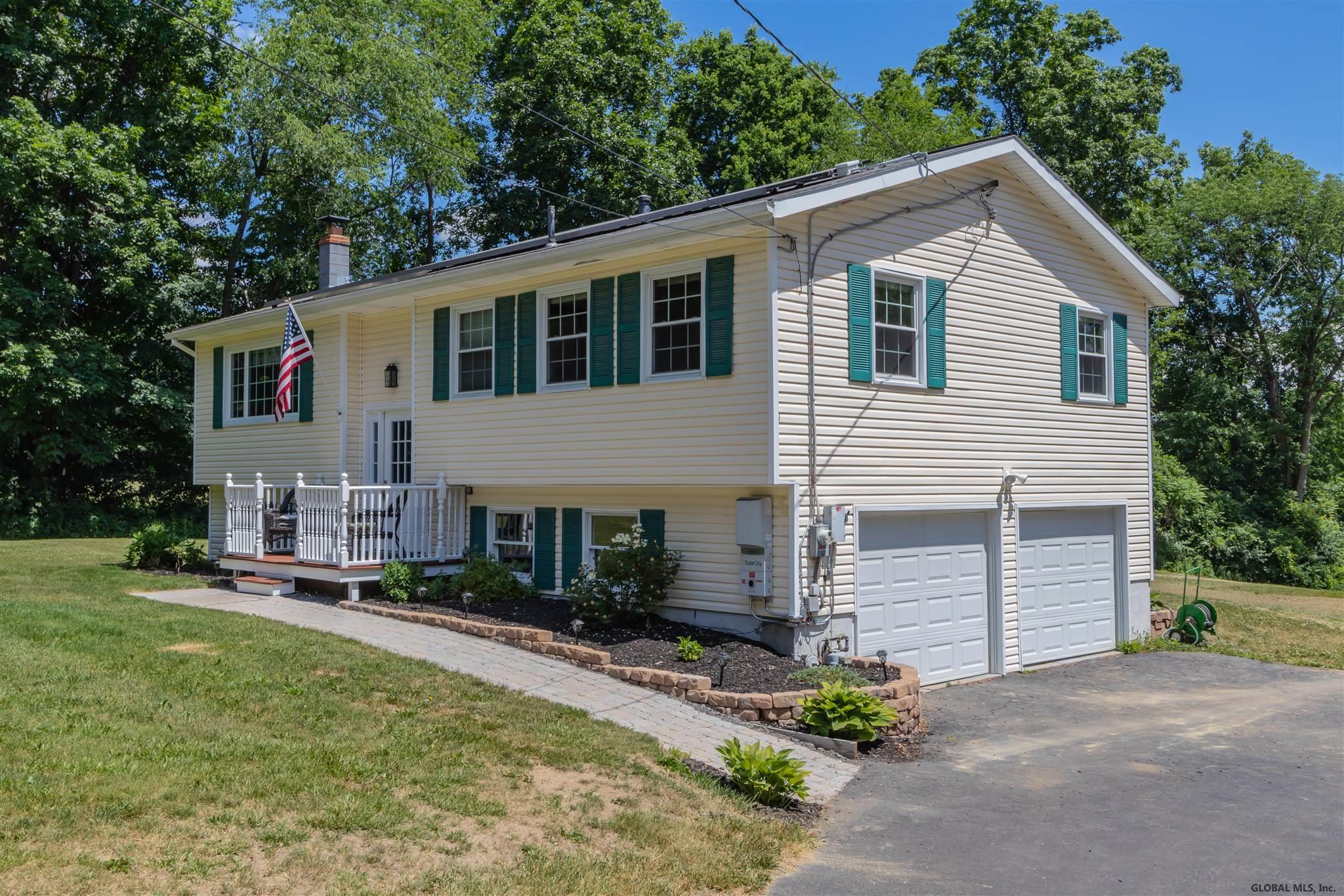 25 Nolan Rd, Ballston Lake, NY Property Listing from DaviesDavies