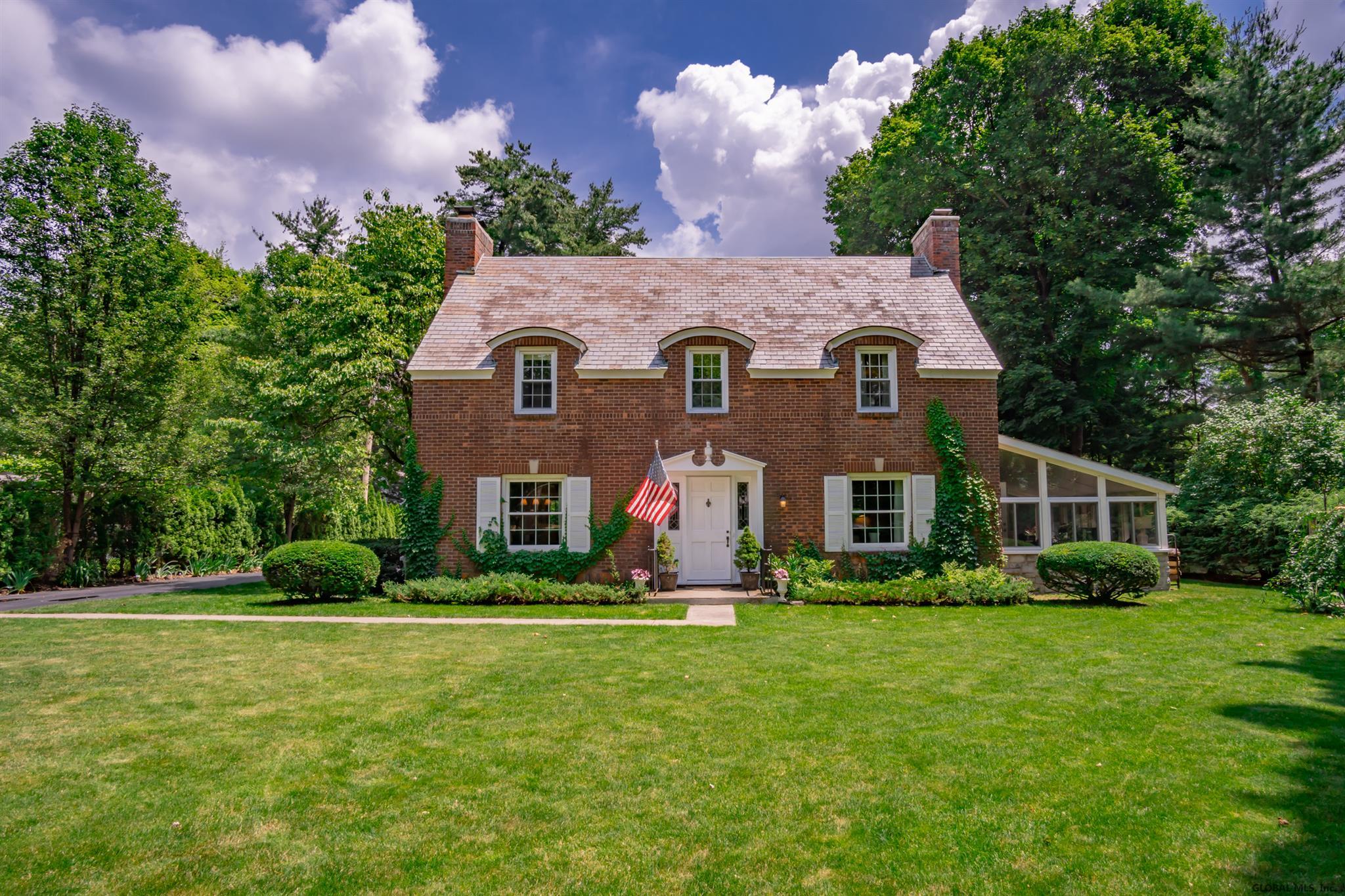 2 Upper Loudon Rd, Loudonville, NY Property Listing from DaviesDavies