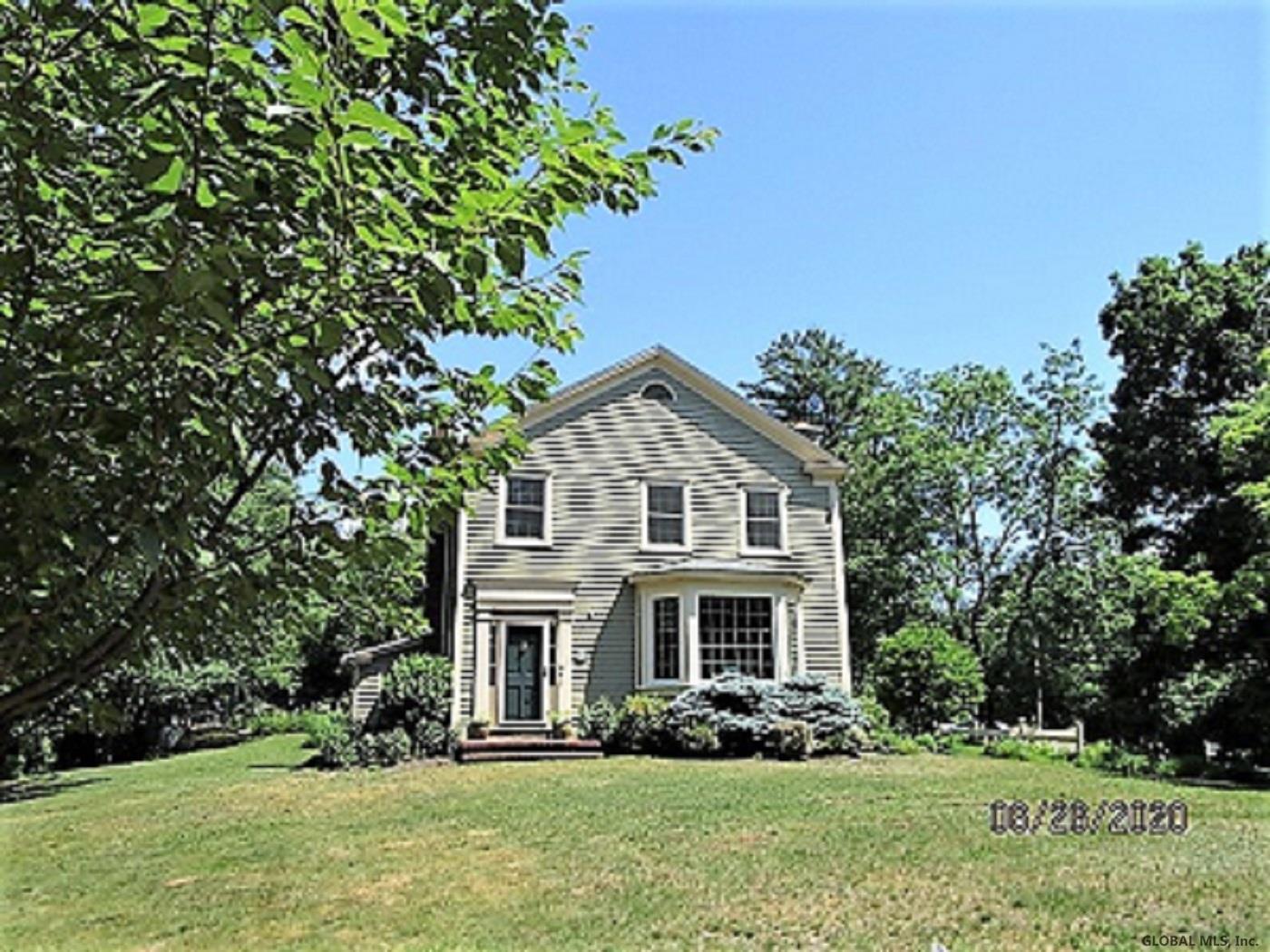 389 Elliot Rd, East Greenbush, NY Property Listing from DaviesDavies