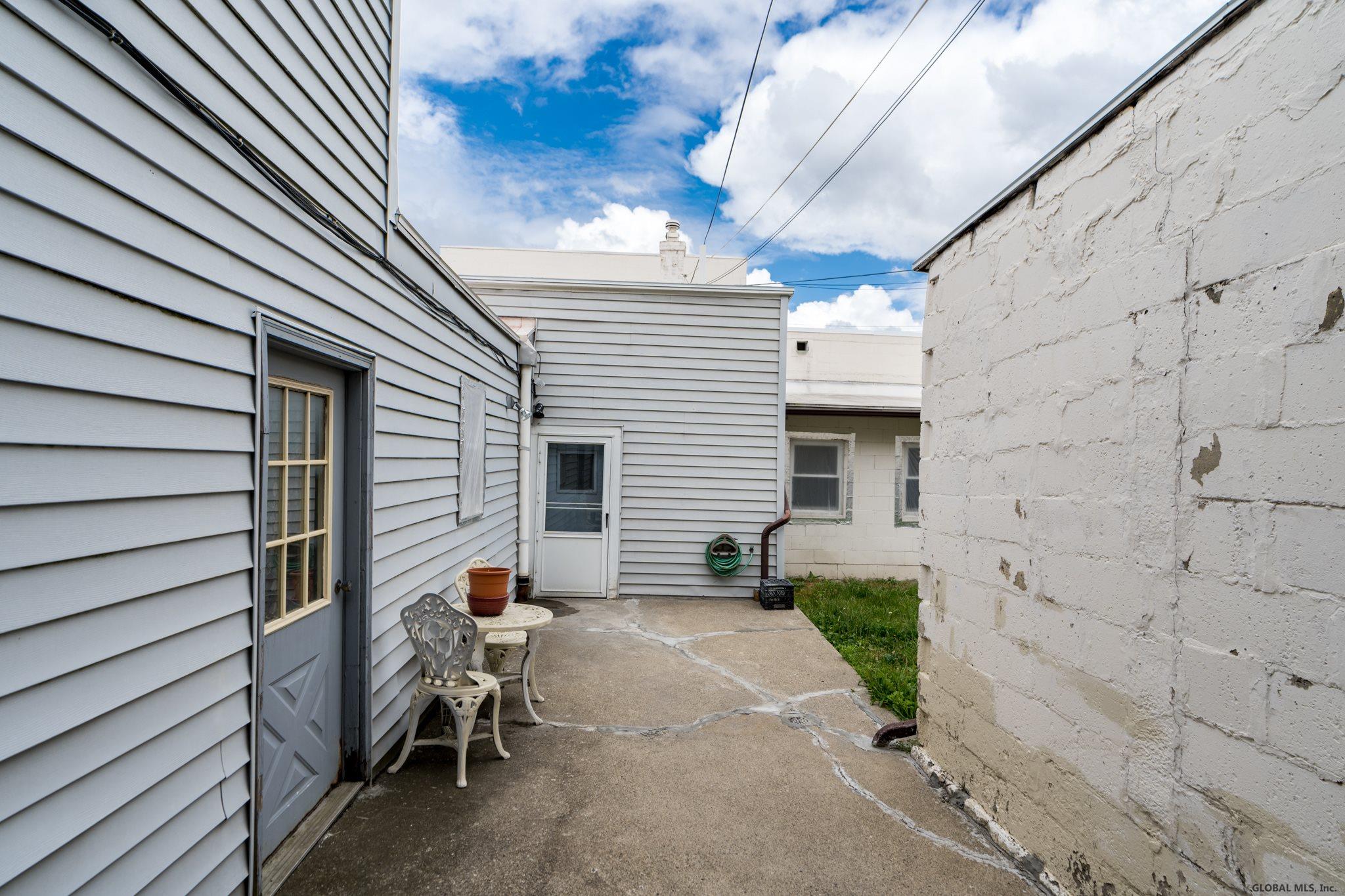 510 Broadway, Schenectady, NY Property Listing from DaviesDavies