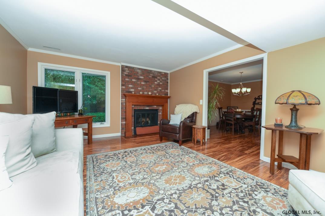 50 OLD COACH RD in Clifton Park, NY Listed For $239,900.00 ...