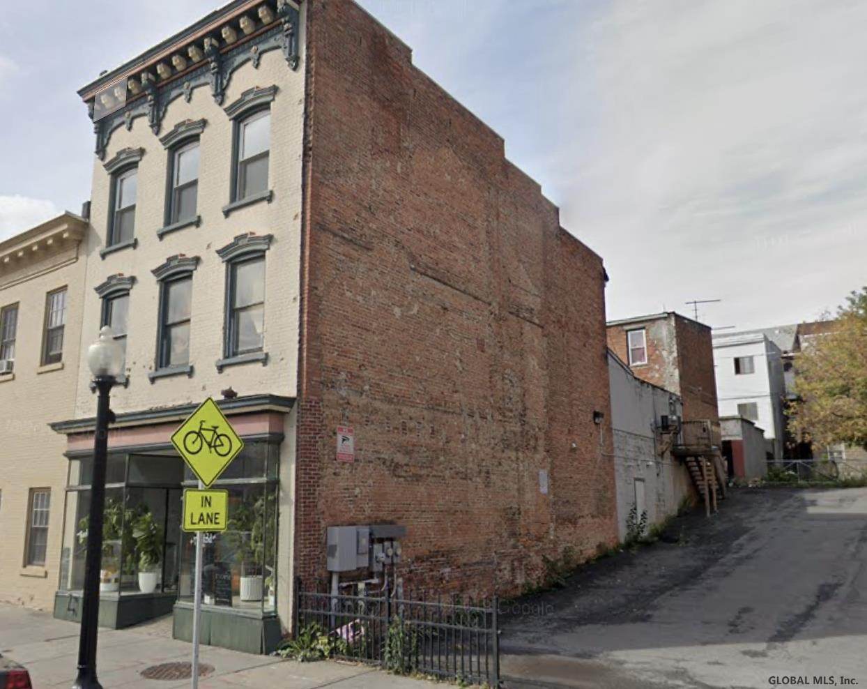 165 SOUTH PEARL ST in Albany, NY Listed For 249,000.00 by Ahmad Seraj for Khan Realty