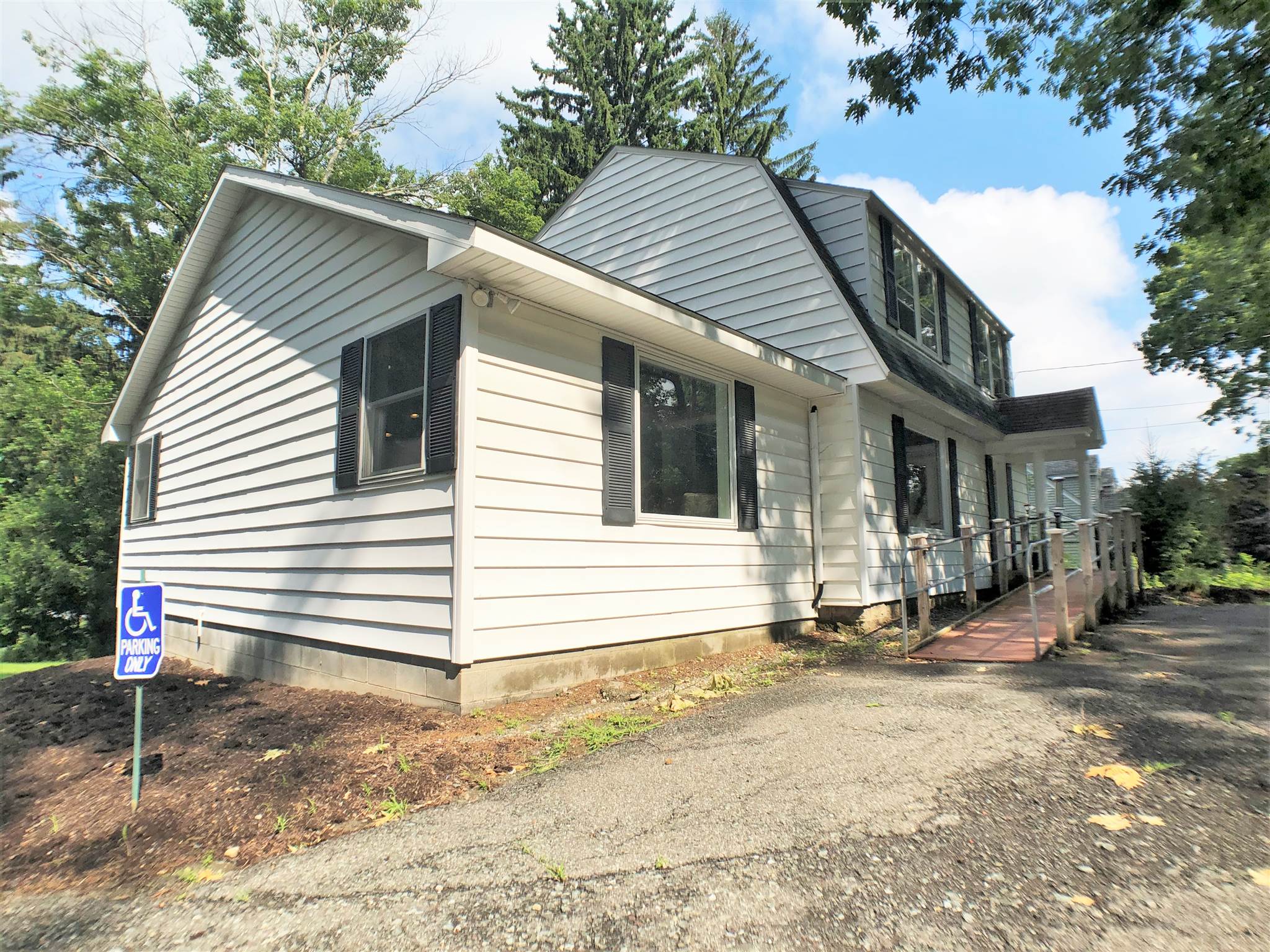 428 North Greenbush Rd, Rensselaer, NY Property Listing from DaviesDavies