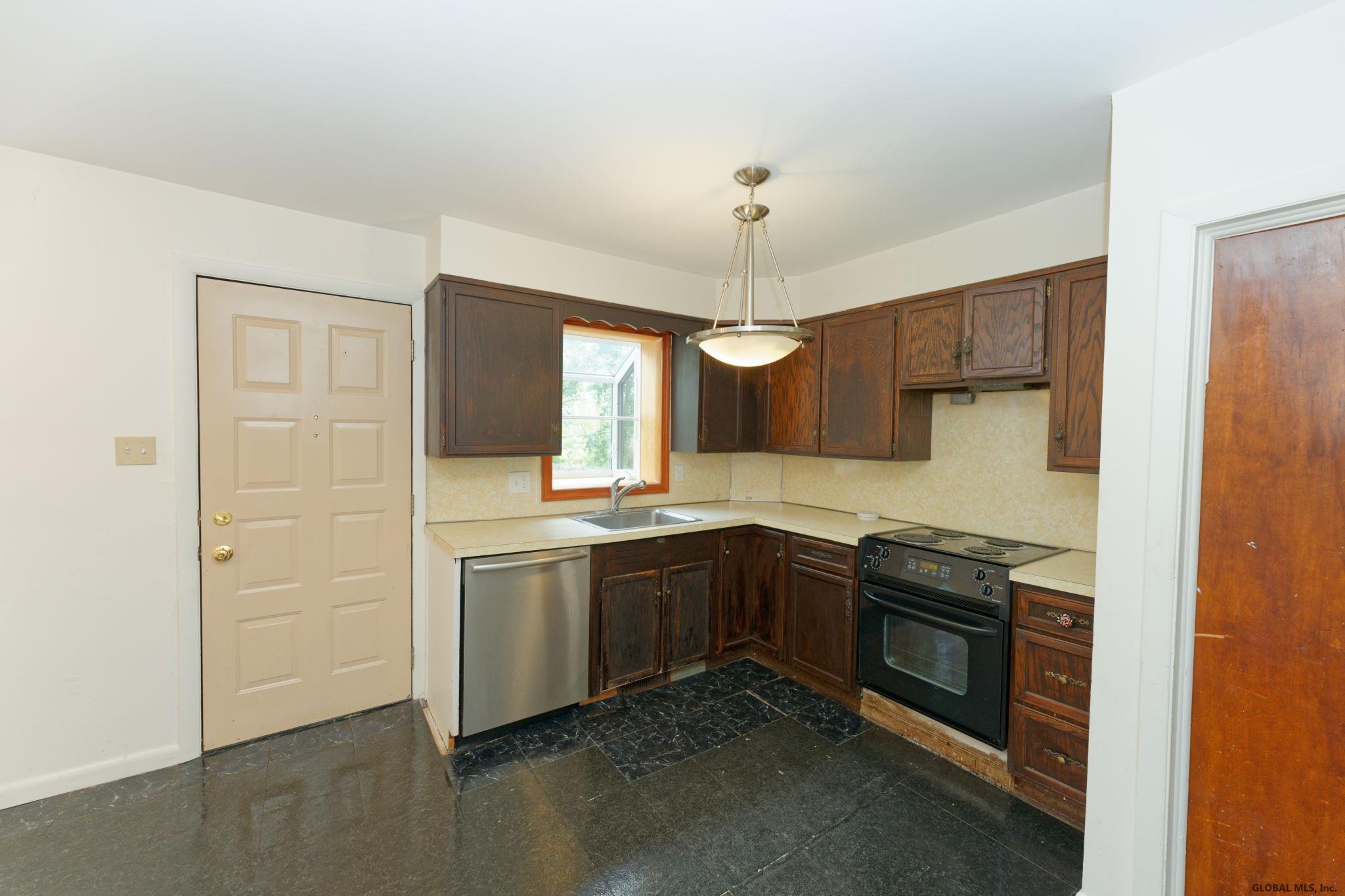 108 MOUNT HOPE DR in Albany, NY Listed For 80,000.00 by Jessica