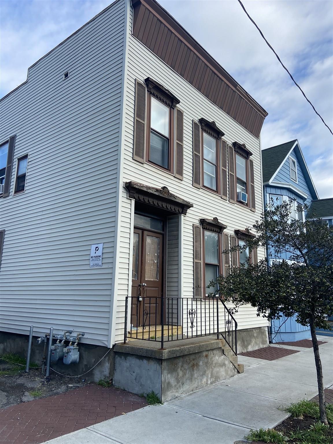 449 5th Av, Lansingburgh, NY Property Listing from DaviesDavies