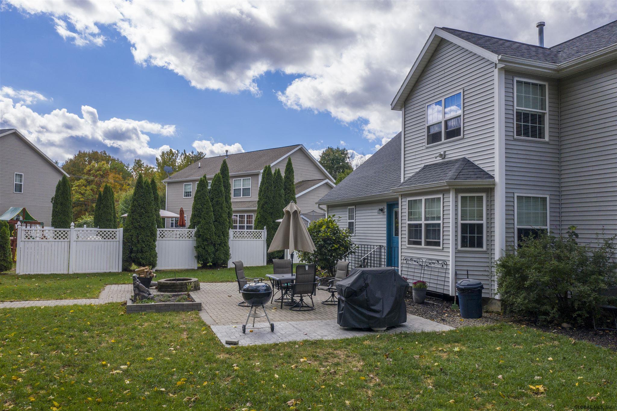 4 CENTURY DR, Ballston Spa, NY 12020