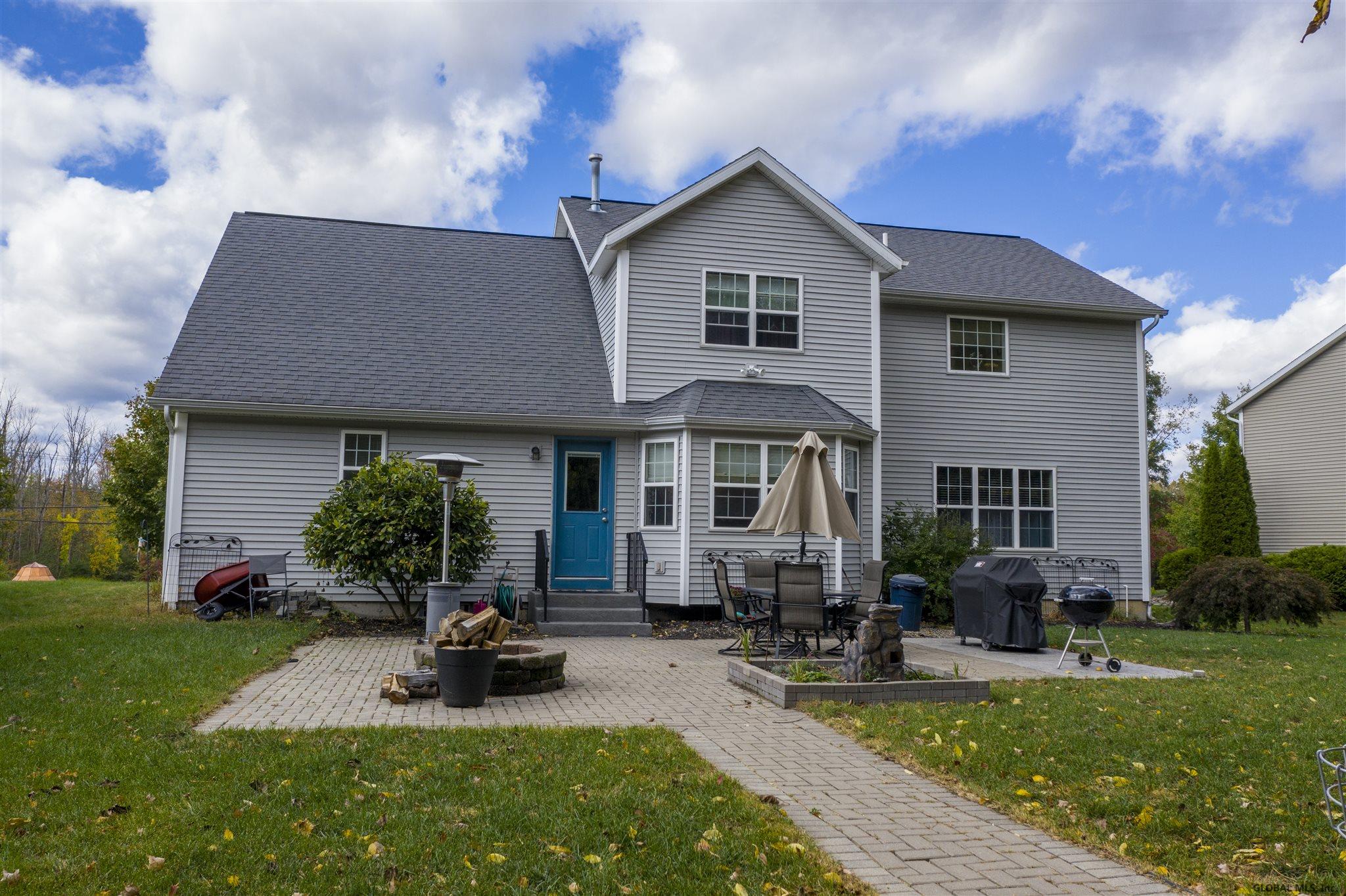 4 CENTURY DR, Ballston Spa, NY 12020