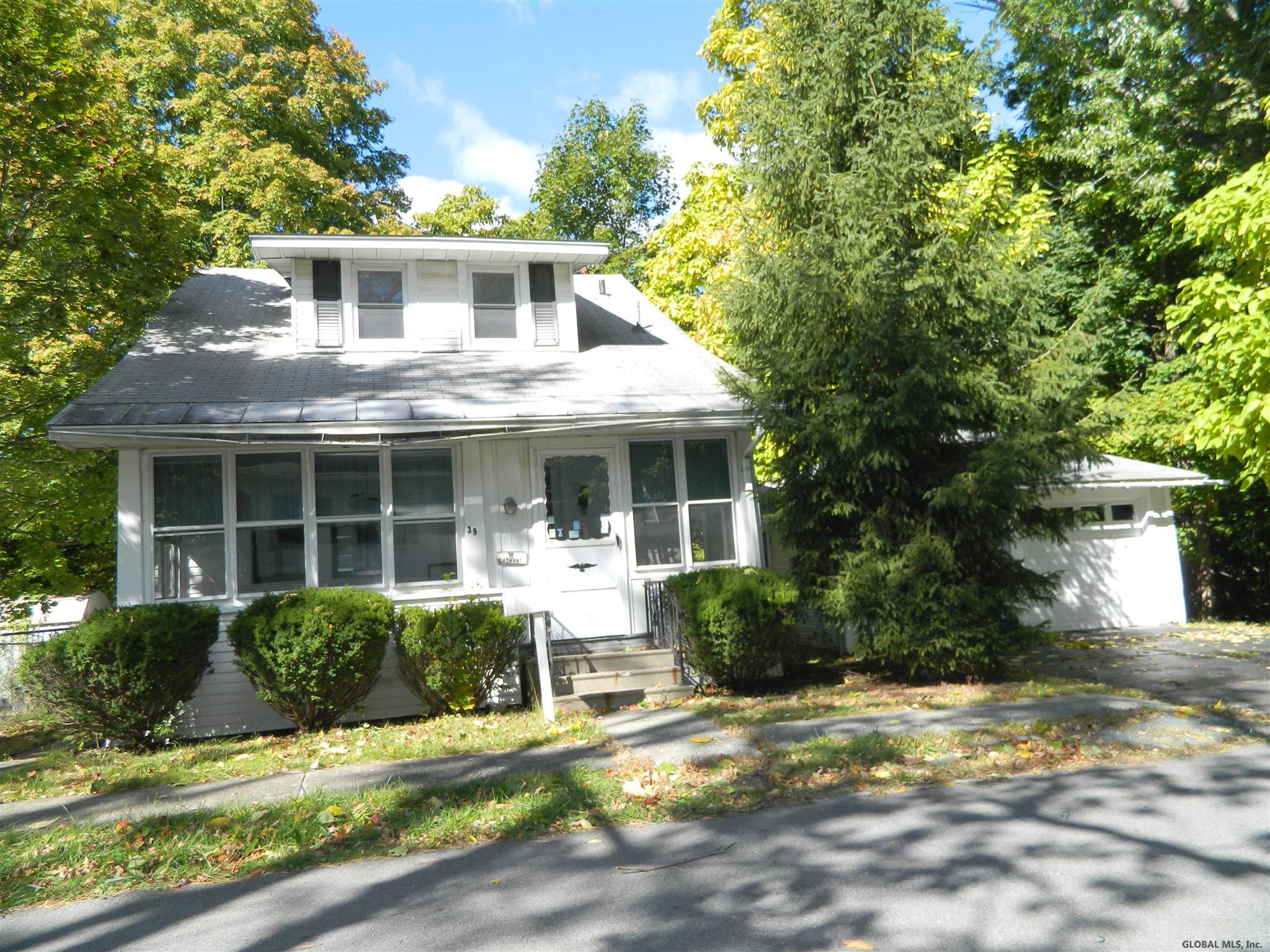 39 MUNGER ST in Rensselaer, NY Listed For 85,000.00 by