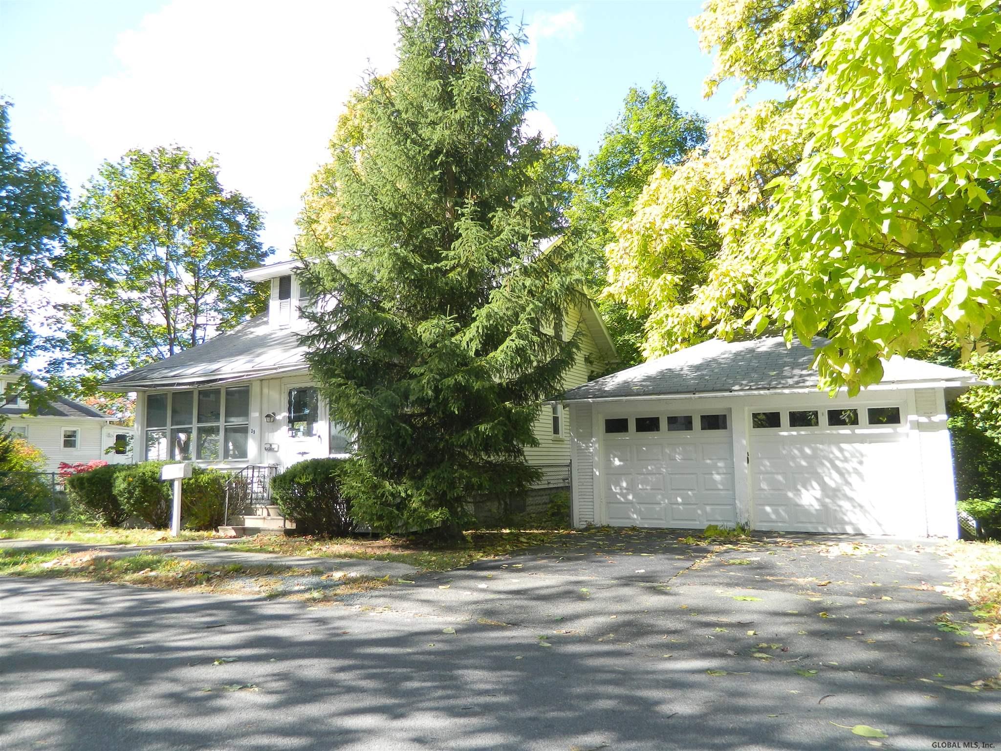 39 MUNGER ST in Rensselaer, NY Listed For 85,000.00 by