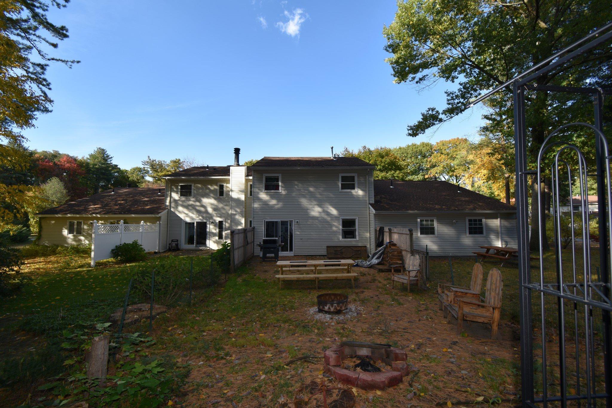 148 Tallow Wood Dr, Clifton Park, NY Property Listing from DaviesDavies