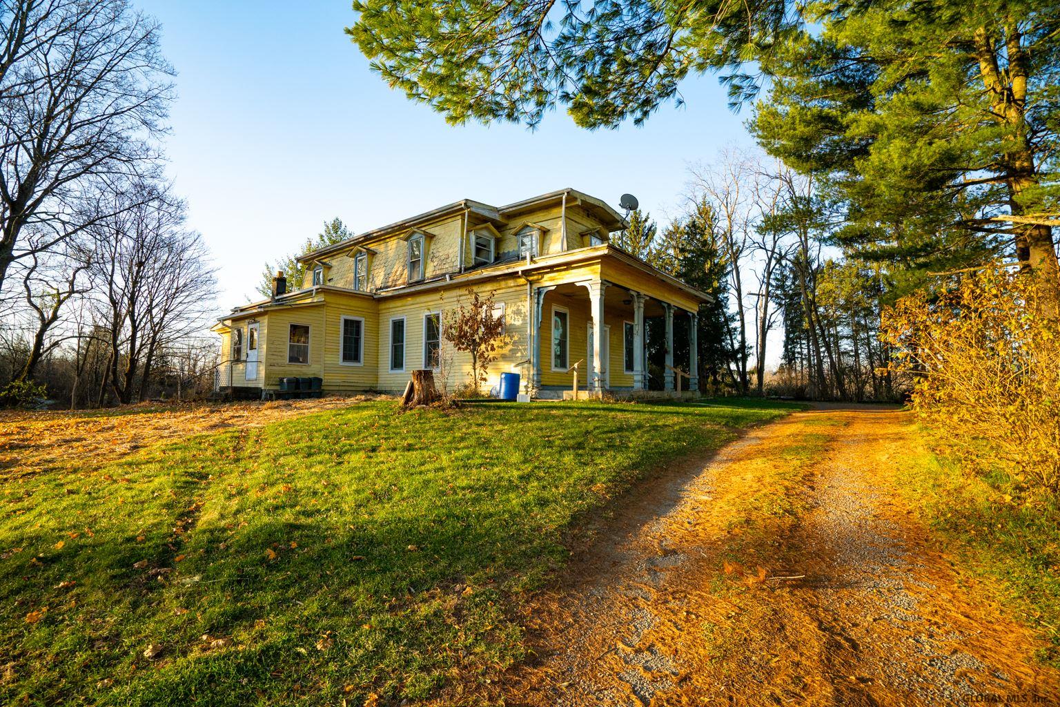 154 SCHOOLHOUSE RD in Stuyvesant, NY Listed For 655,000.00 by John Van