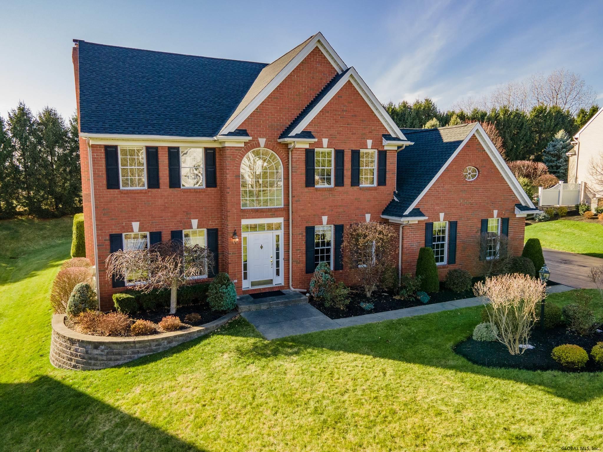 48 Traditional La, Loudonville, NY Property Listing from DaviesDavies