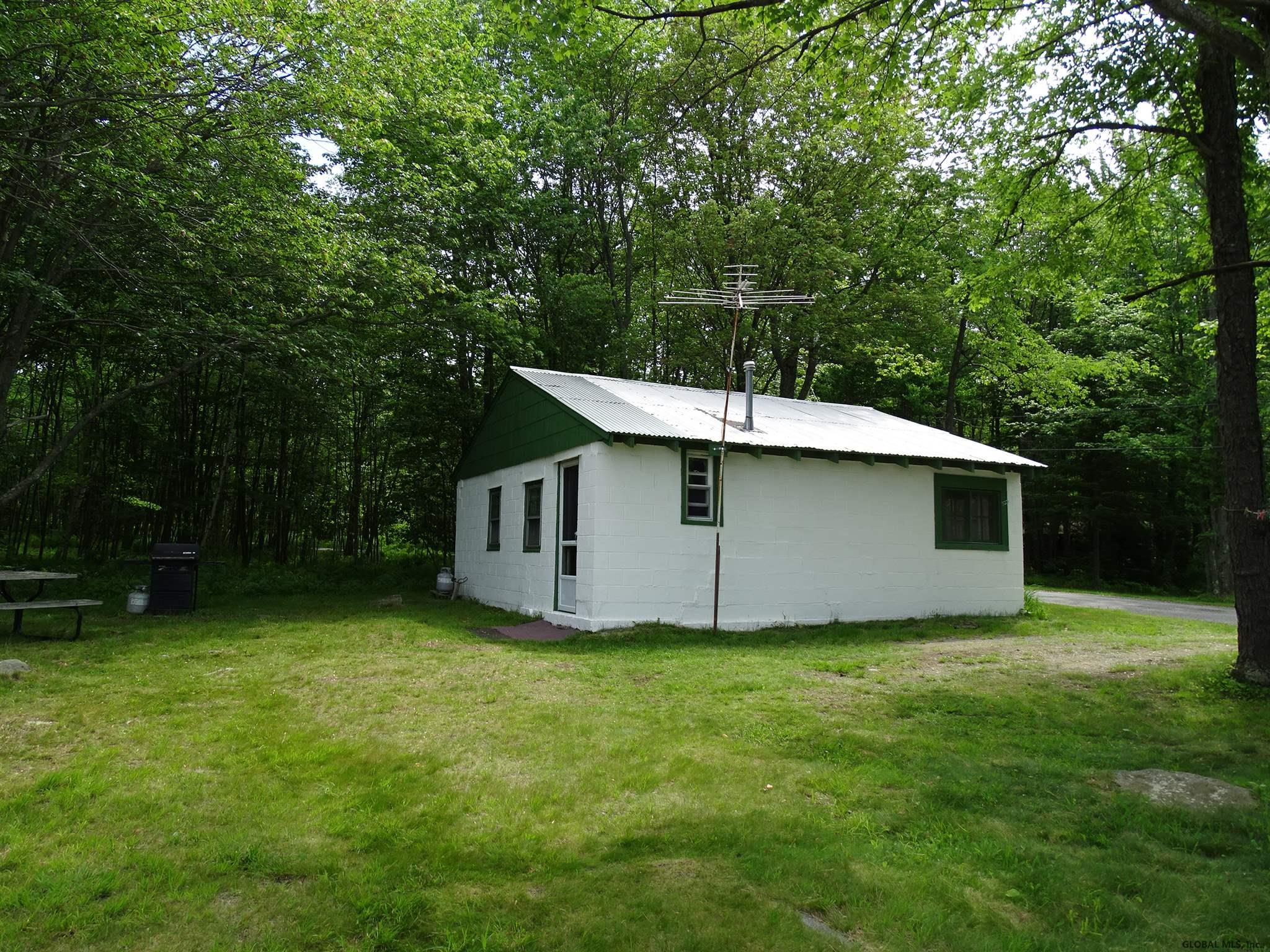 528 Dyken Pond Rd, Petersburgh, NY Property Listing from DaviesDavies