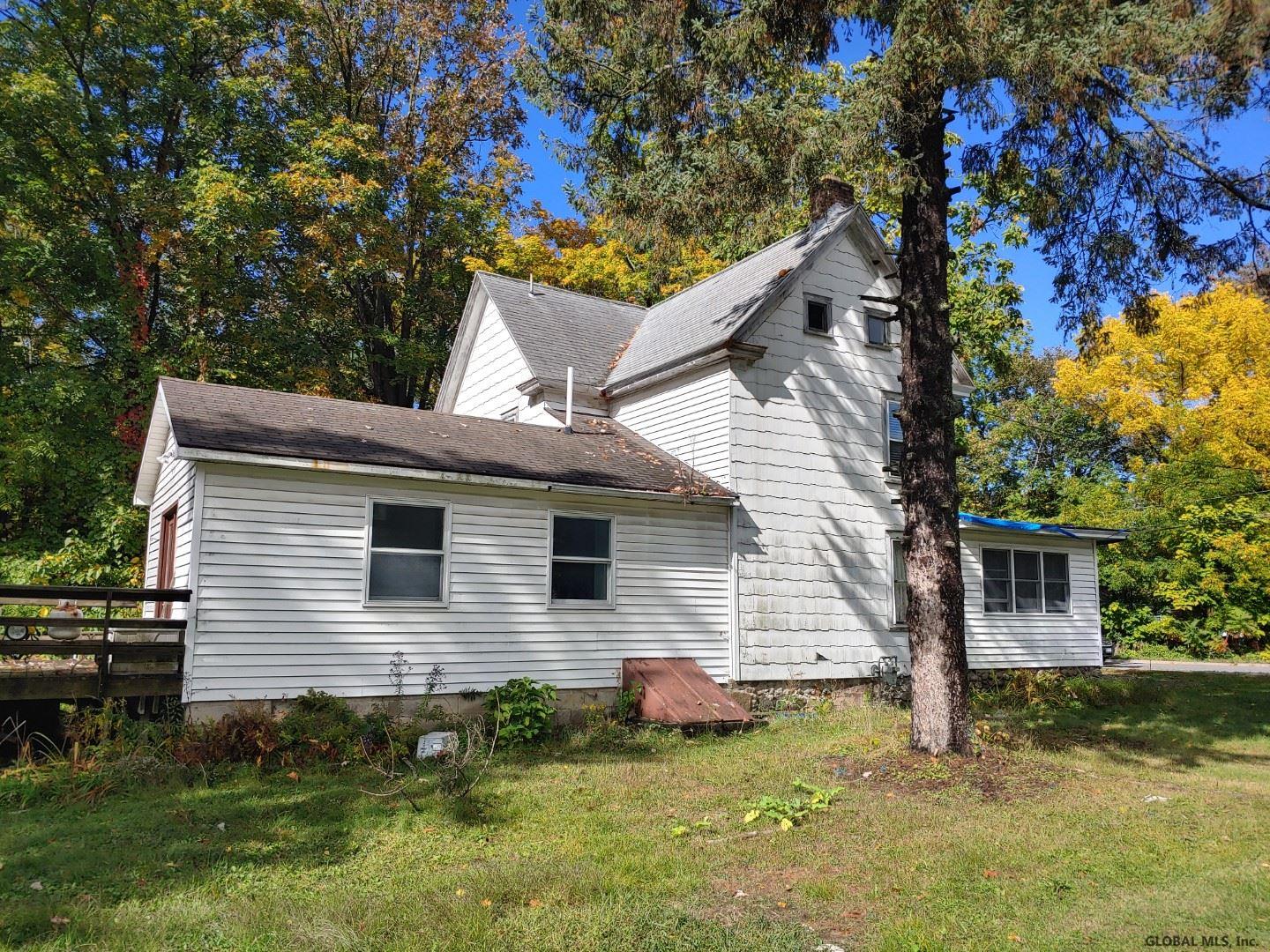 143 Lakehill Rd, Burnt Hills, NY Property Listing from DaviesDavies
