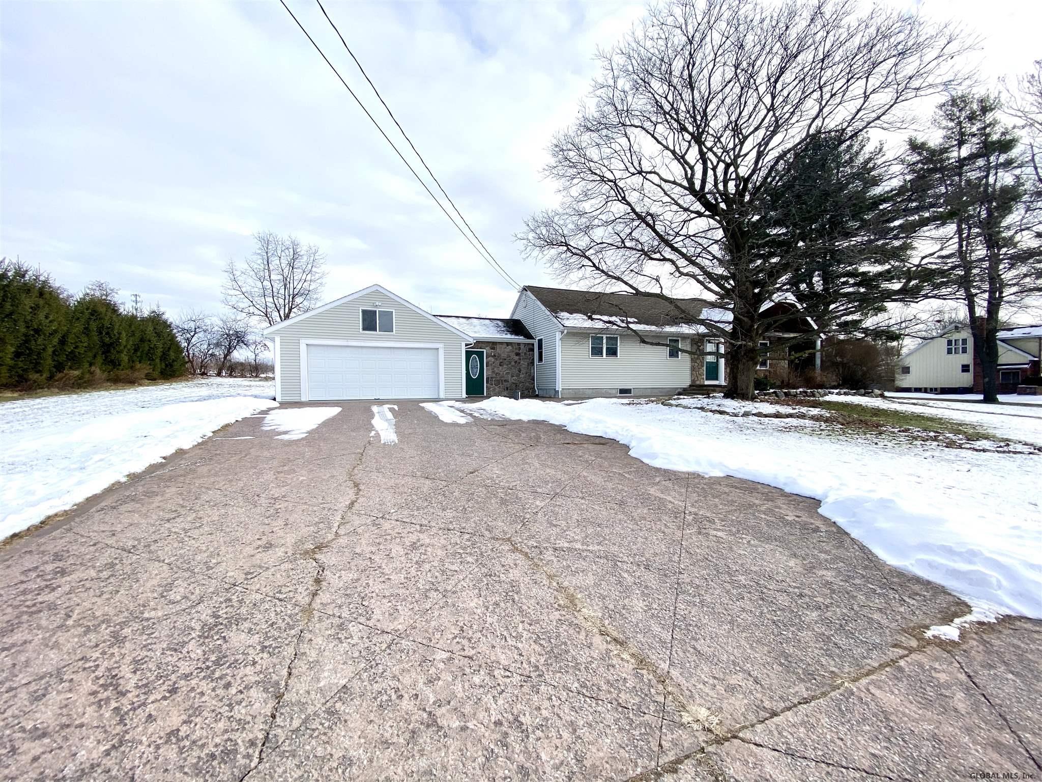 171 Sugar Hill Rd, Rexford, NY Property Listing from DaviesDavies