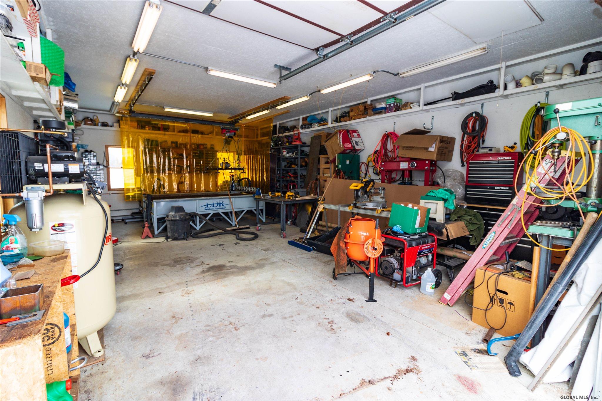 1 Chase La, Burnt Hills, NY Property Listing from DaviesDavies