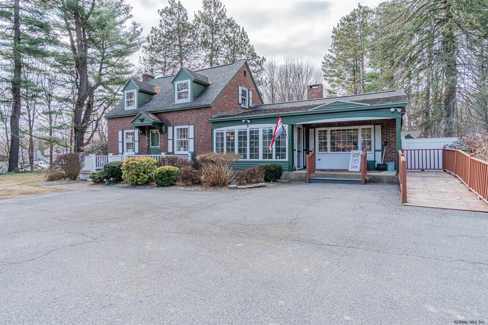 813 Saratoga Rd, Burnt Hills, NY Property Listing from DaviesDavies