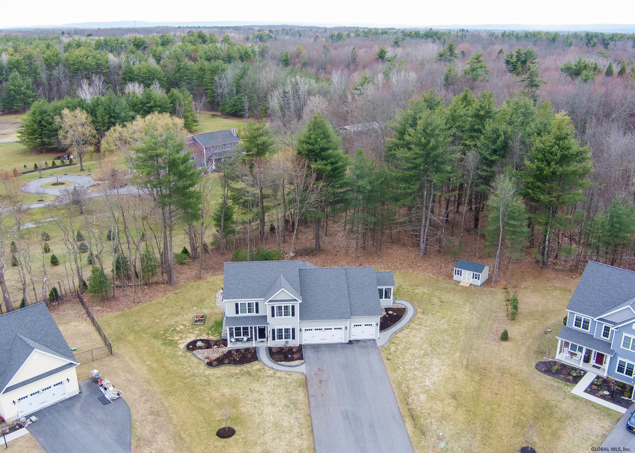 5 Aysimac Ct, Ballston Lake, NY Property Listing from DaviesDavies