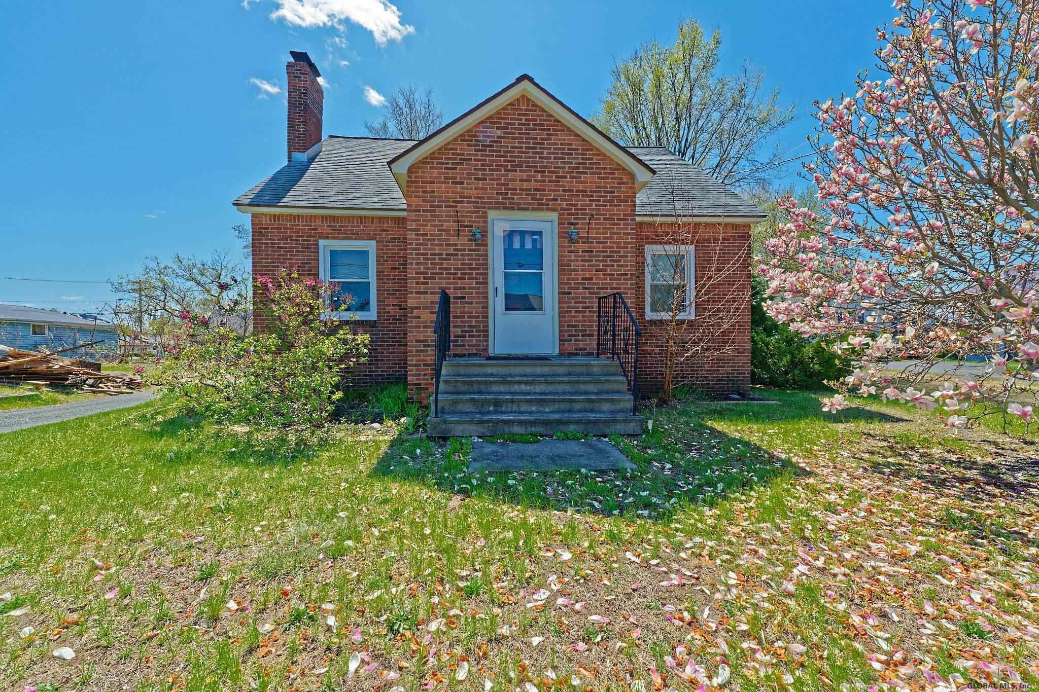 332 Sand Creek Rd, Colonie, NY 12205