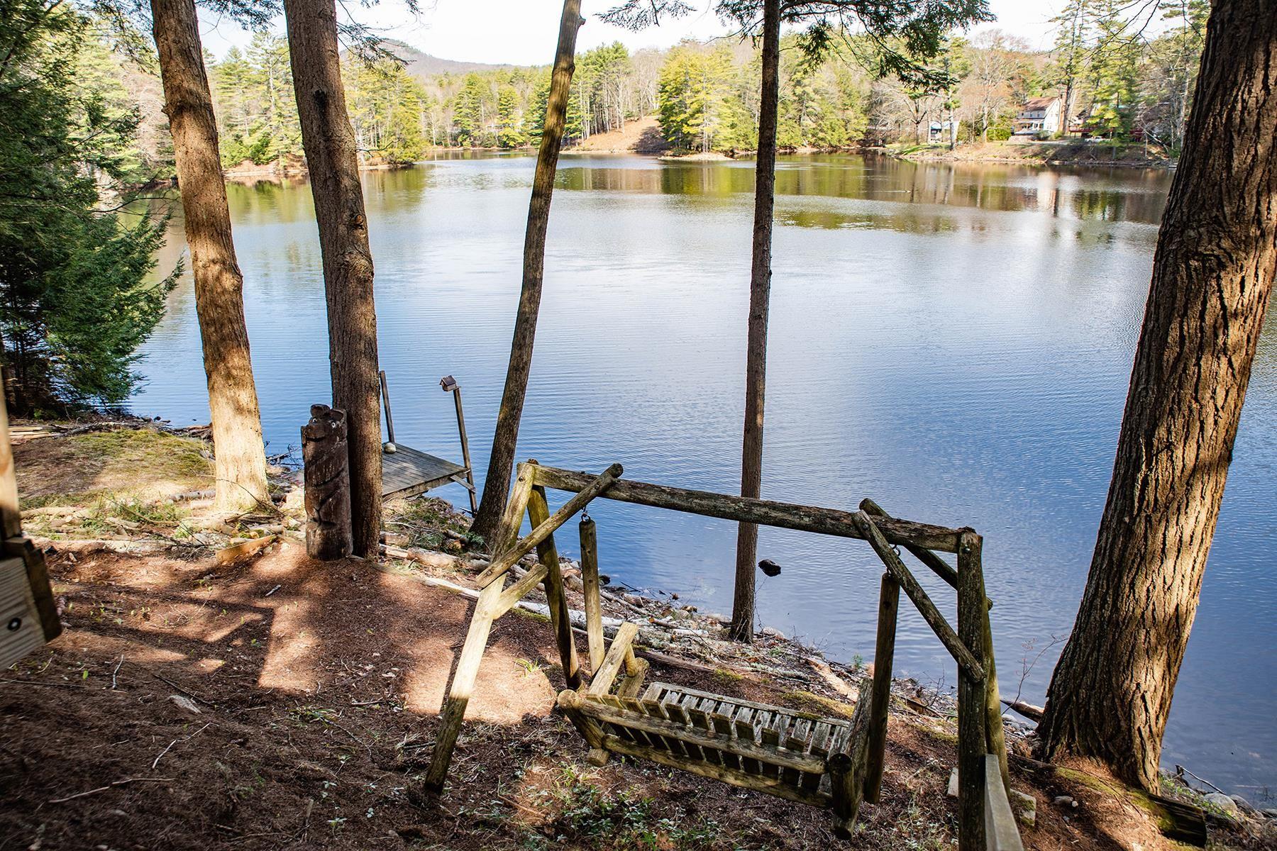 44 Pinewood Rd, Lake Luzerne, NY 12846