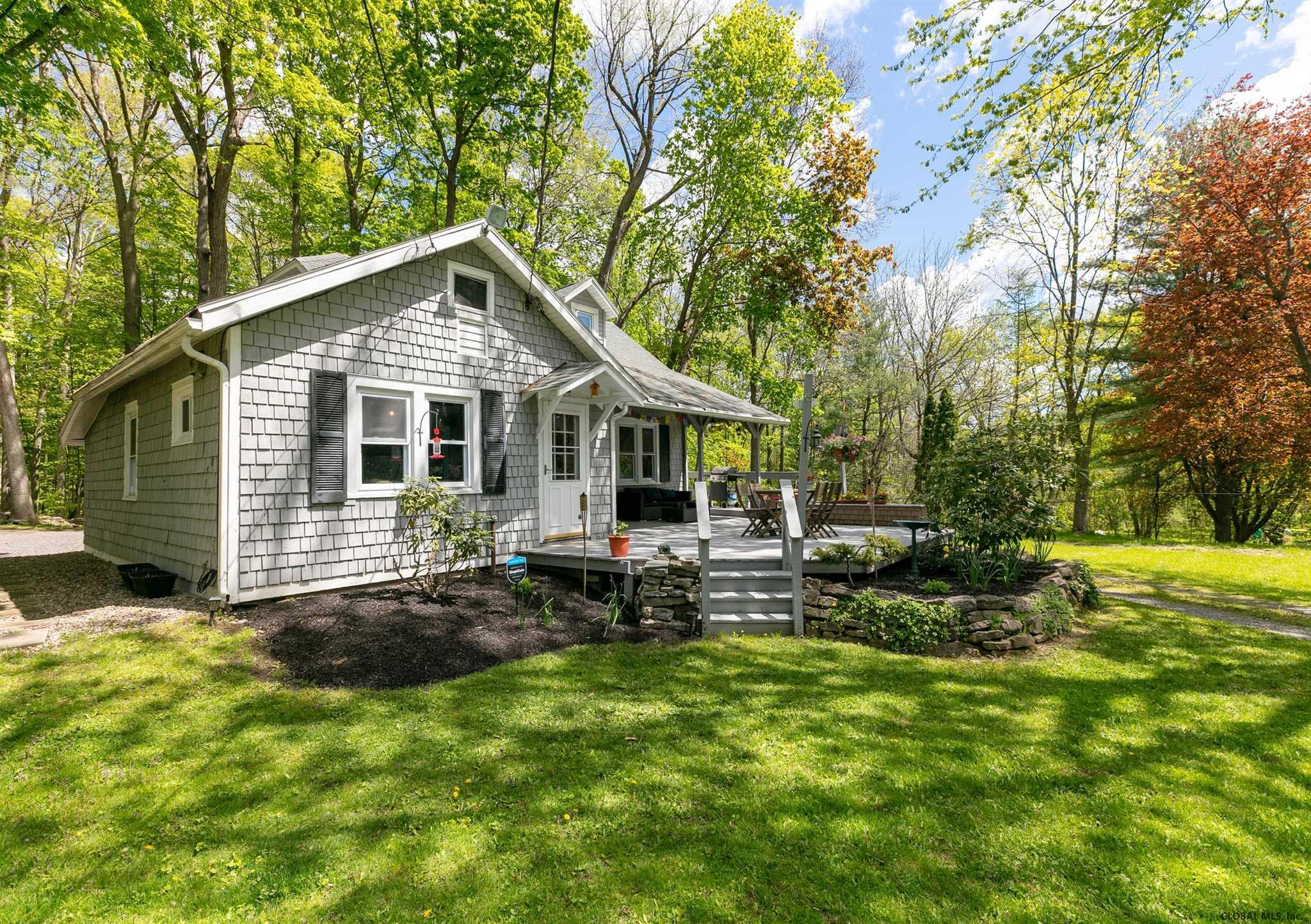 4287 4289 Western Turnpike Altamont Ny Property Listing From Davies Davies